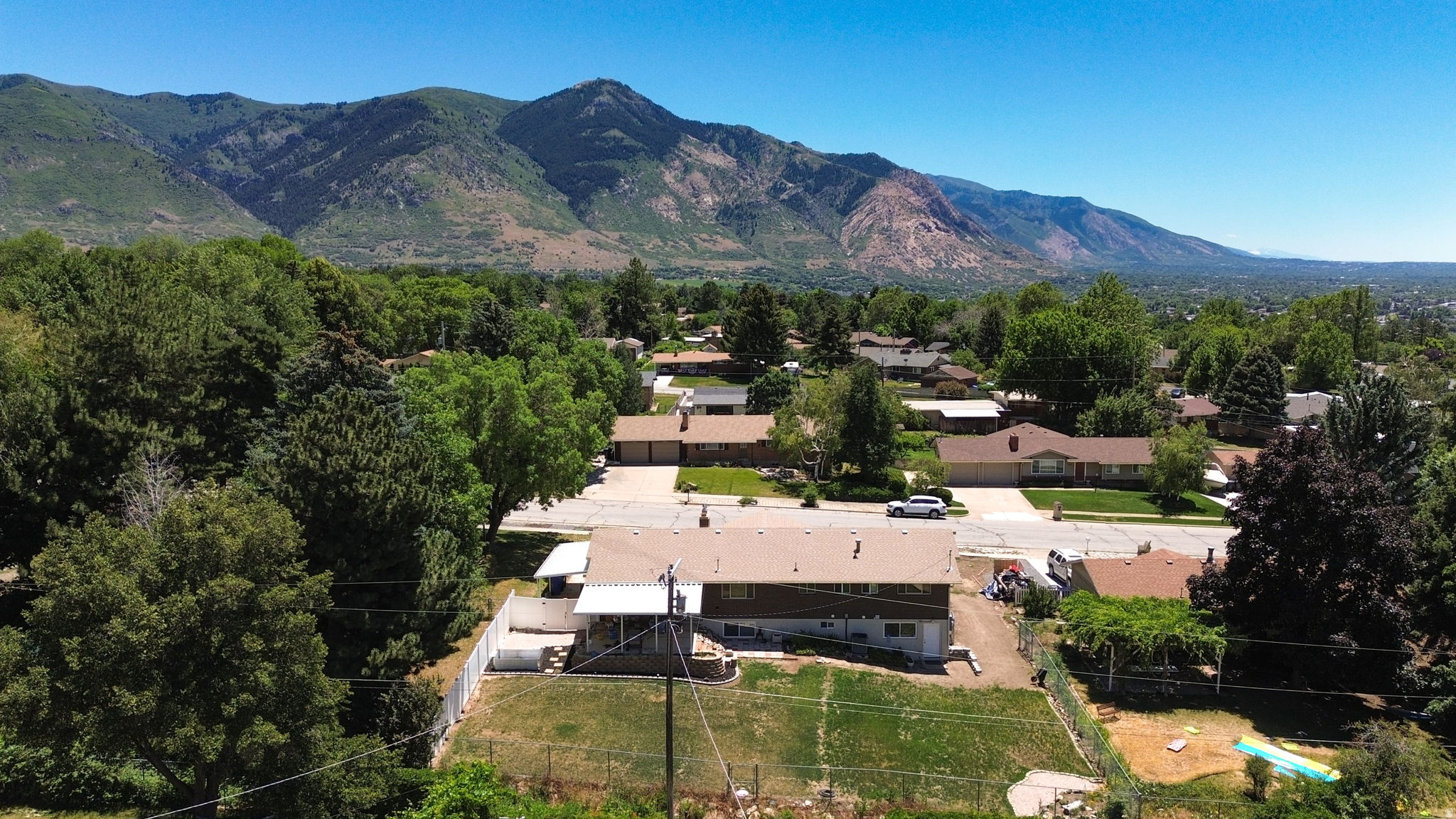 MOUNT LOMOND EST. #2 - Residential