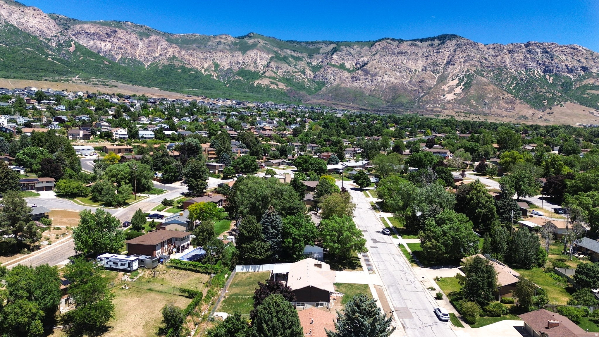 MOUNT LOMOND EST. #2 - Residential