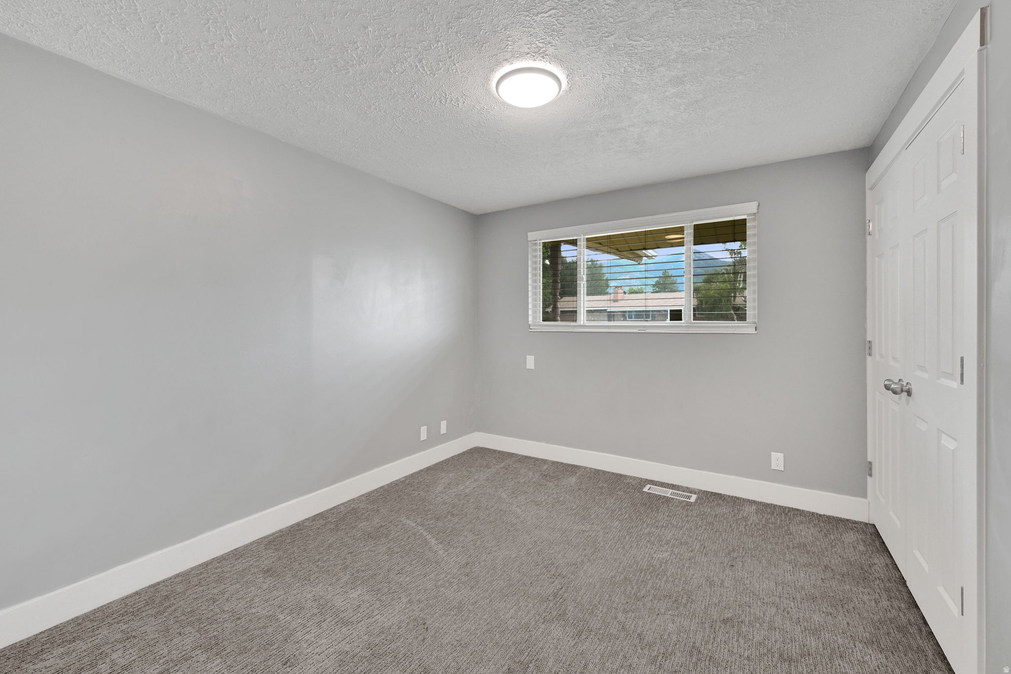 MOUNT LOMOND EST. #2 - Residential