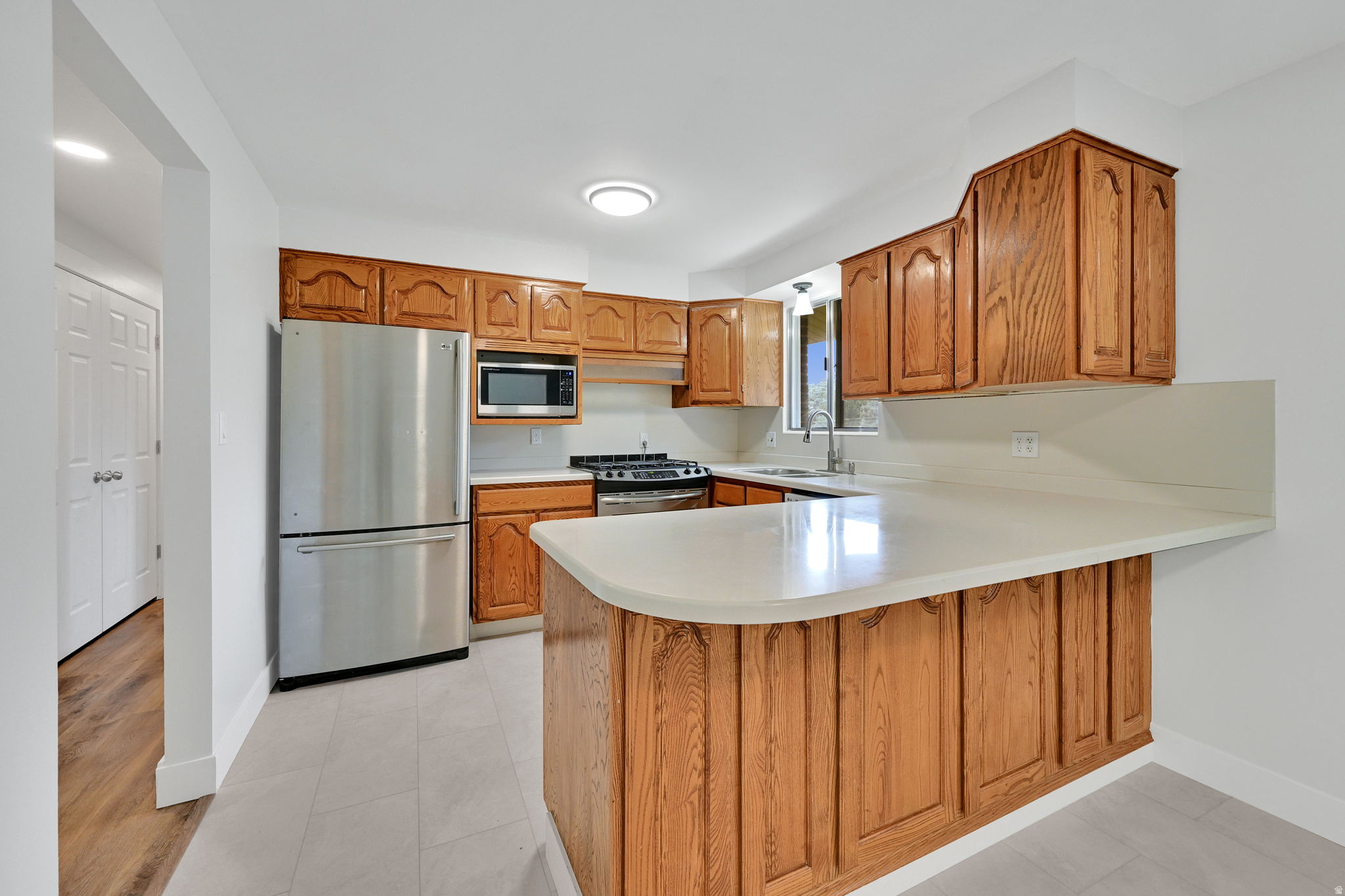MOUNT LOMOND EST. #2 - Residential