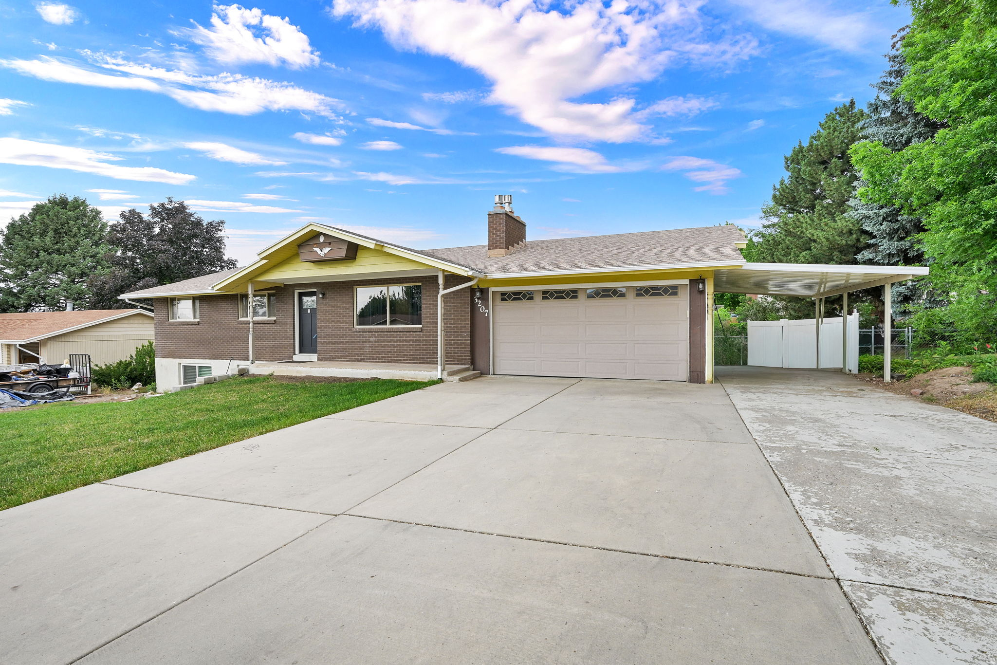 MOUNT LOMOND EST. #2 - Residential