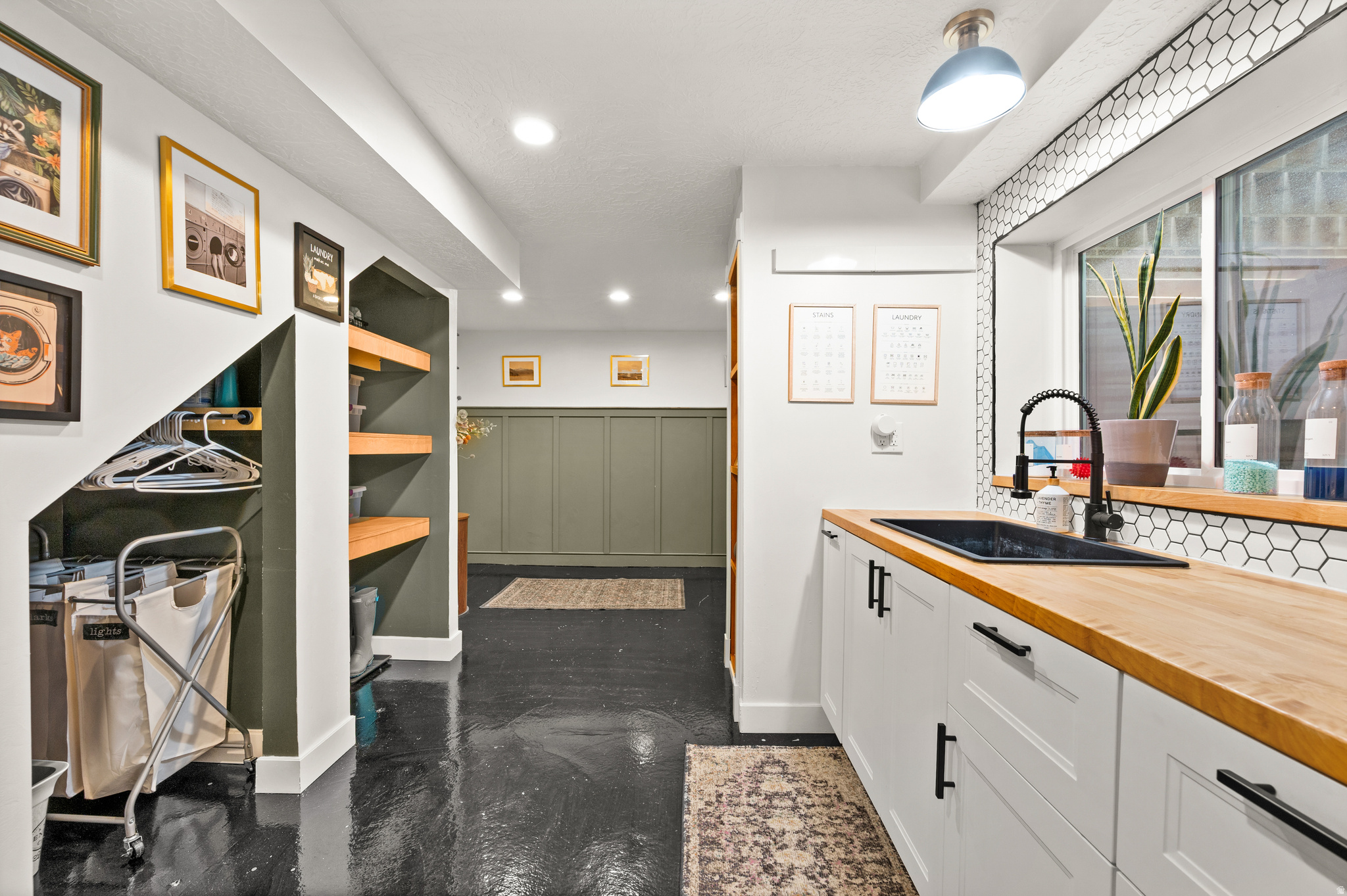 VALLEY WEST - Residential