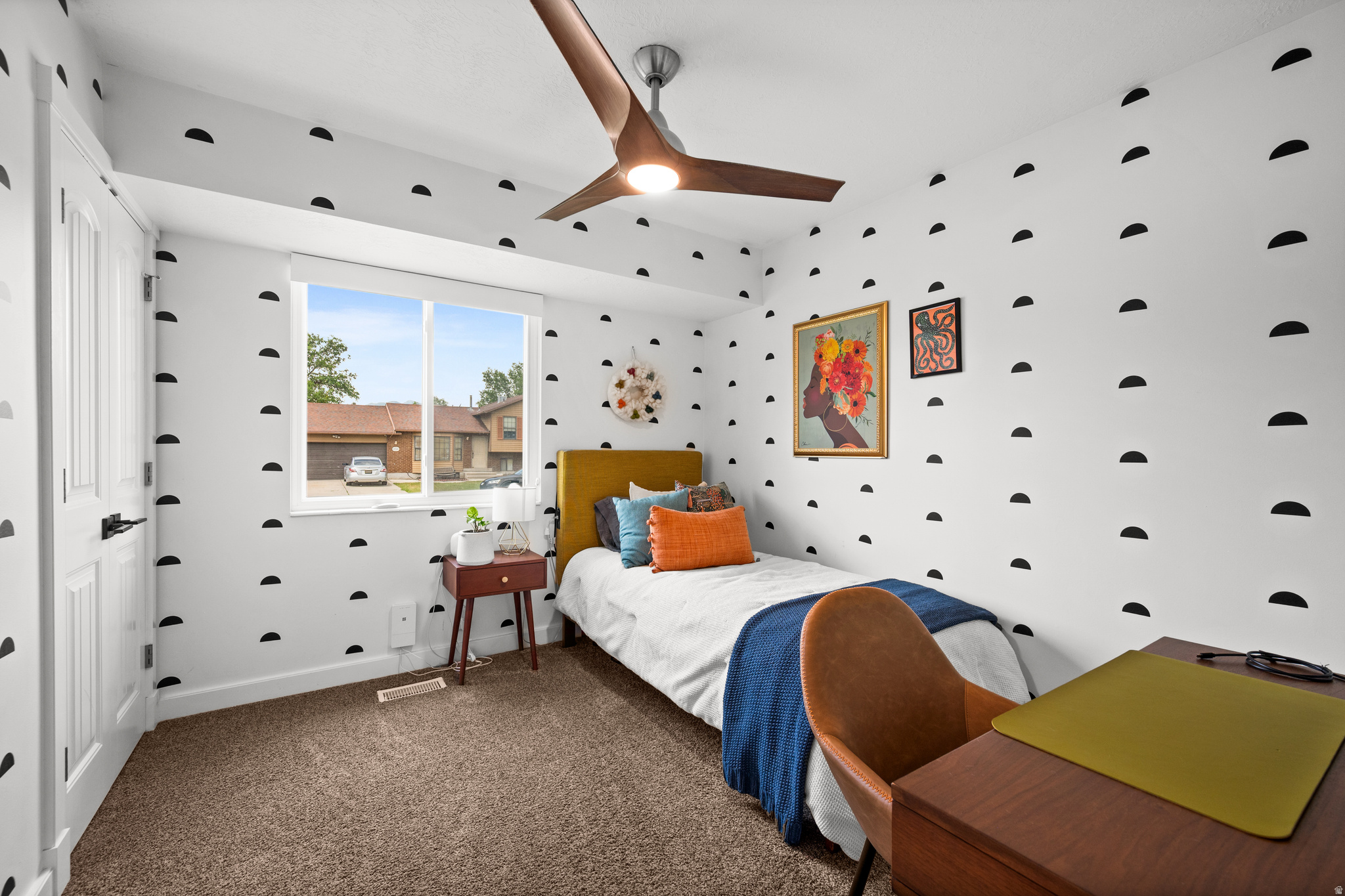 VALLEY WEST - Residential