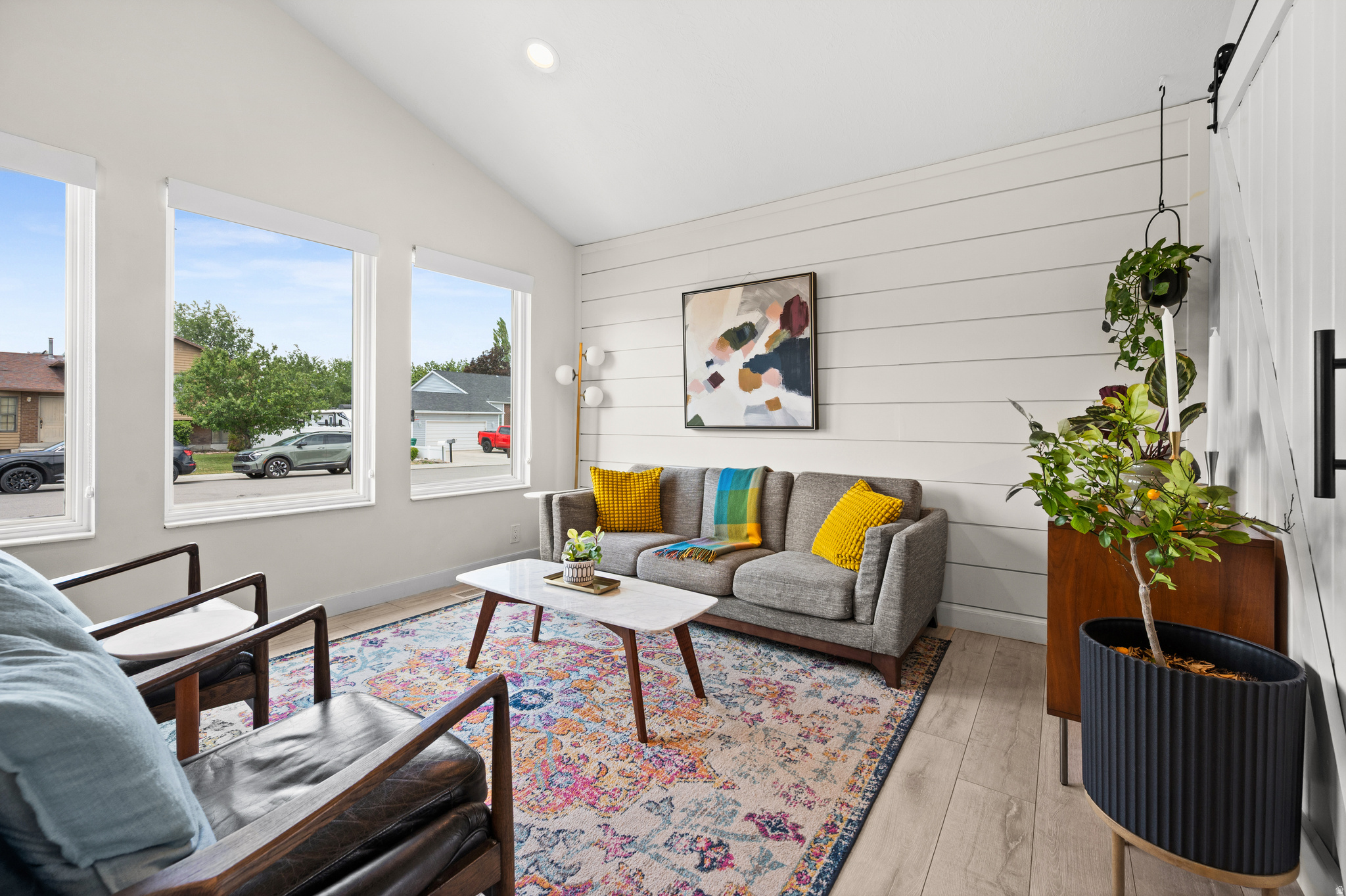 VALLEY WEST - Residential
