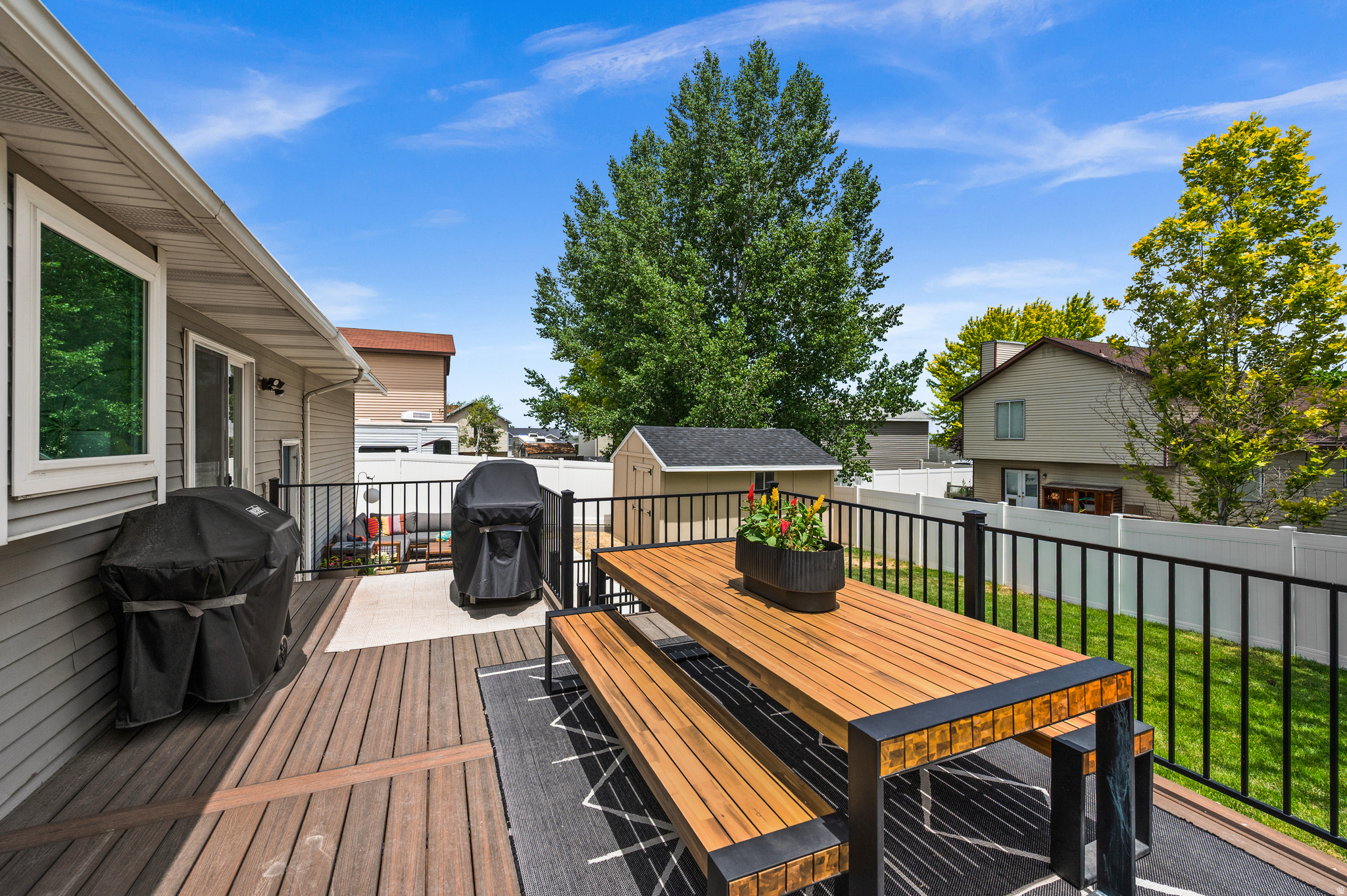 VALLEY WEST - Residential