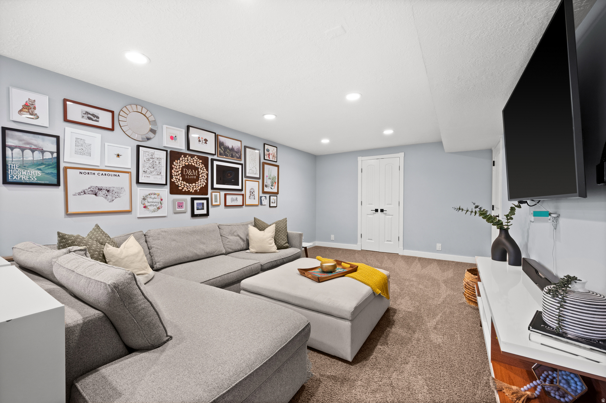 VALLEY WEST - Residential