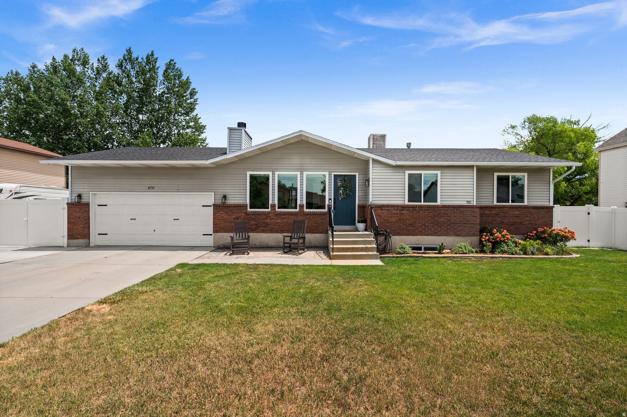VALLEY WEST - Residential