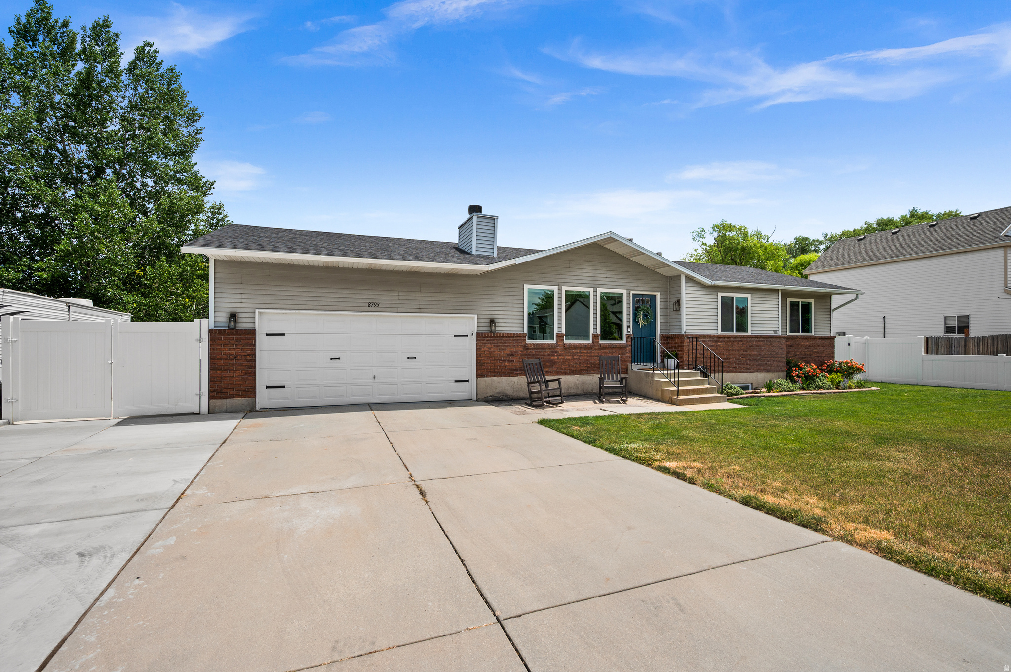VALLEY WEST - Residential
