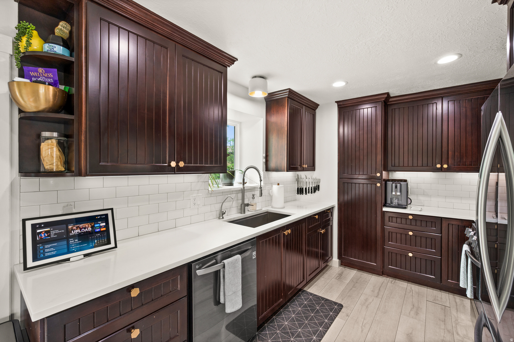 VALLEY WEST - Residential