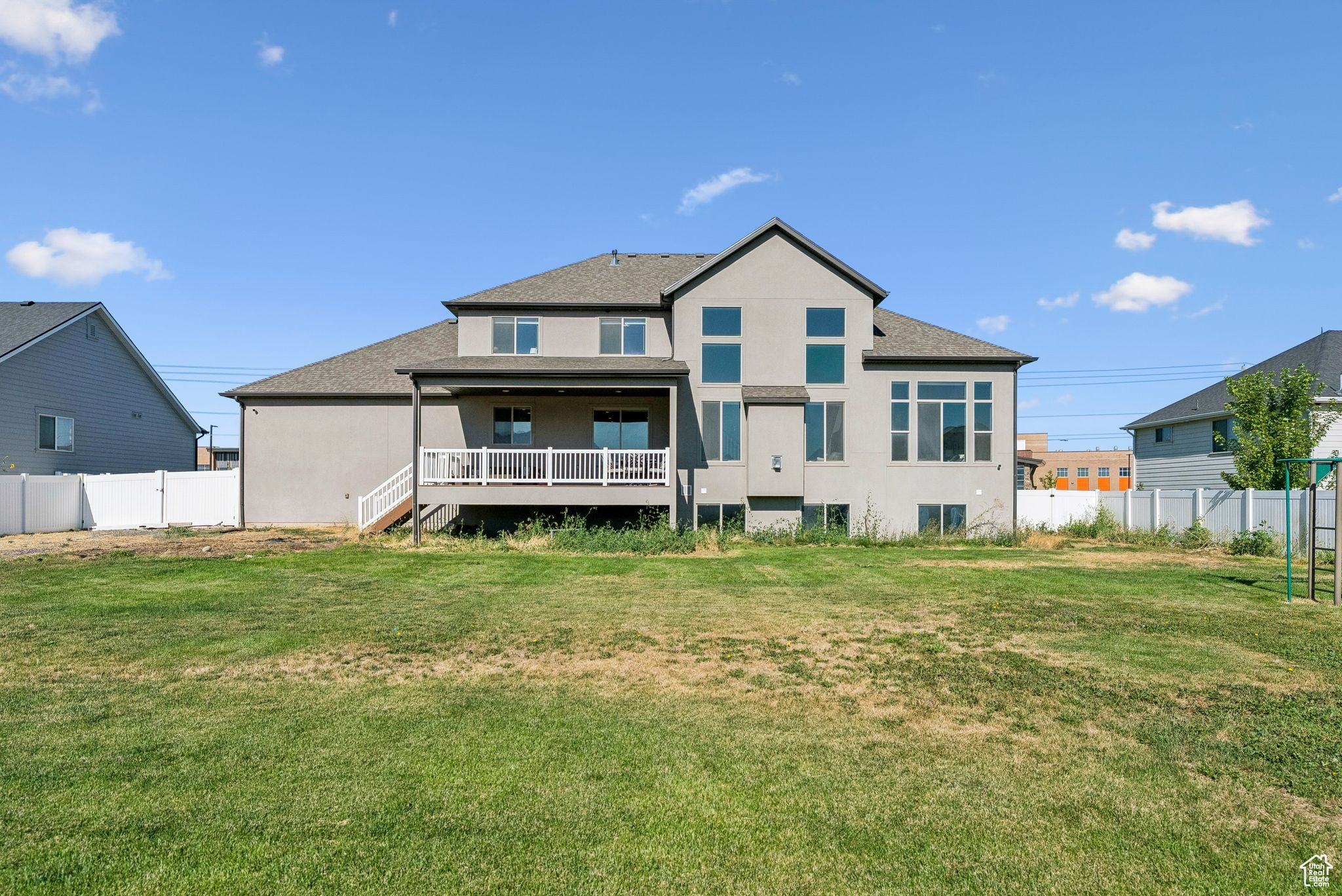 SUNSET EQUESTRIAN CL - Residential