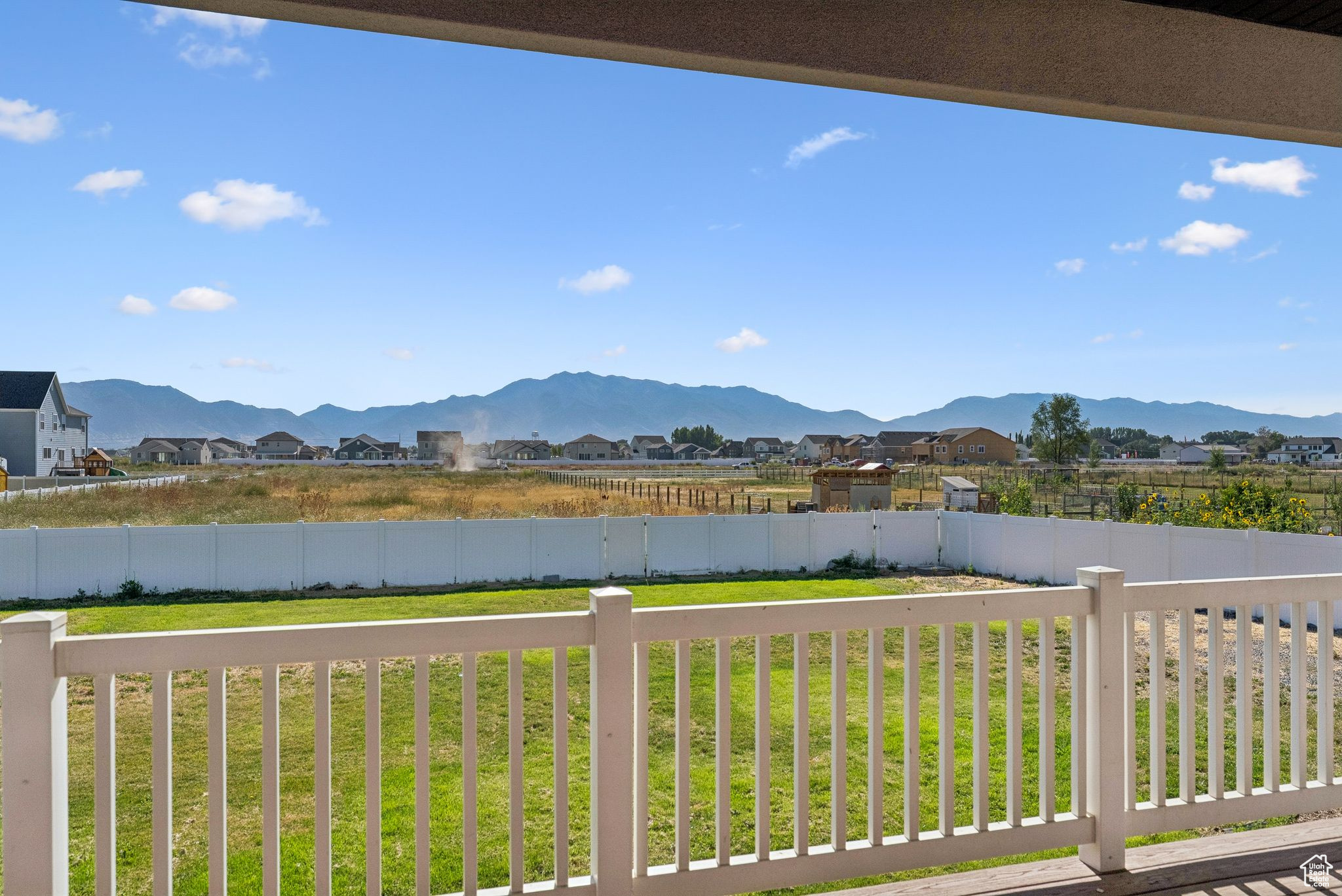 SUNSET EQUESTRIAN CL - Residential
