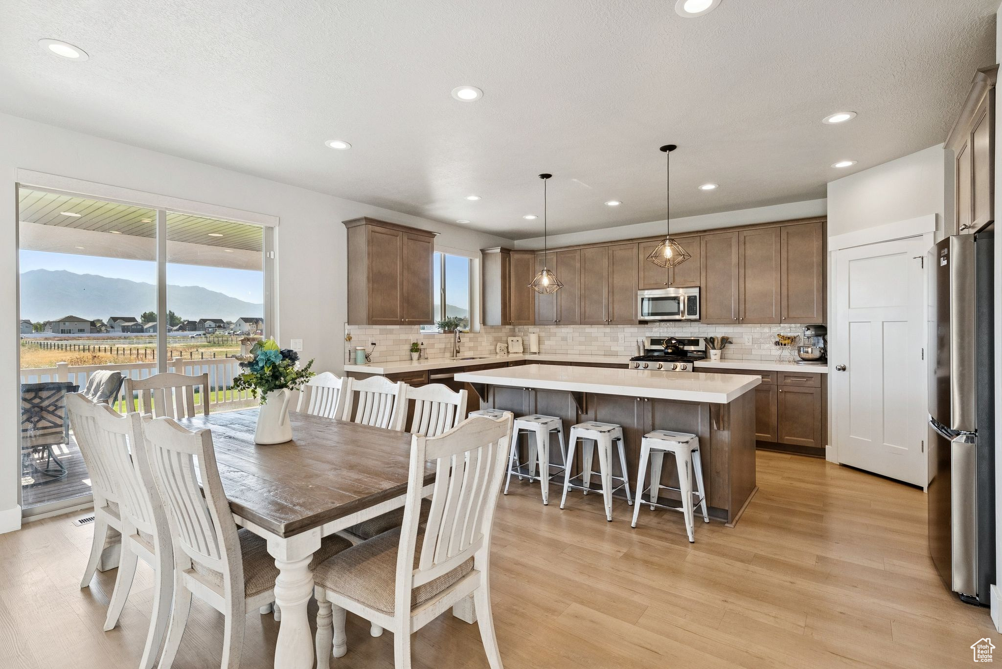 SUNSET EQUESTRIAN CL - Residential
