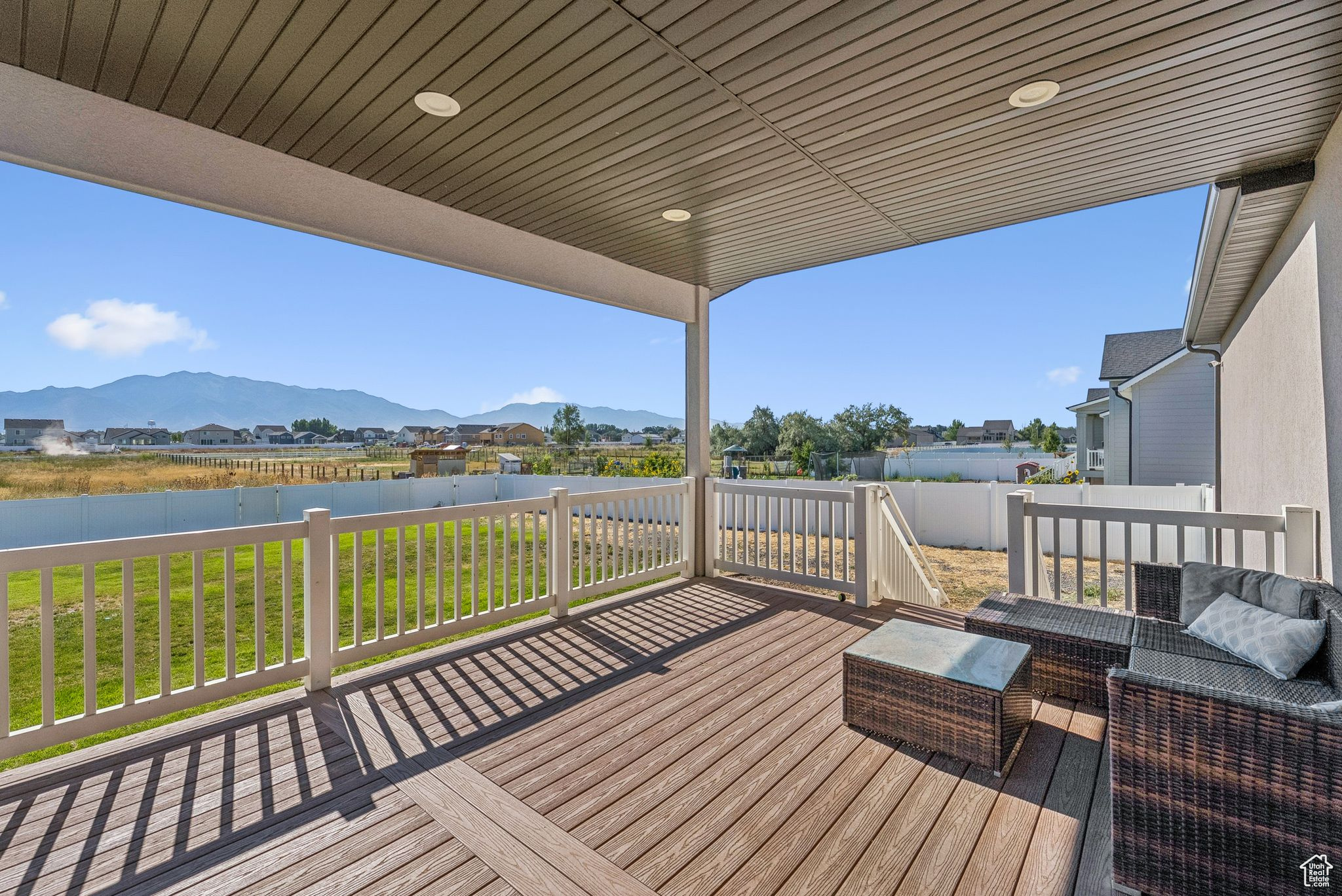 SUNSET EQUESTRIAN CL - Residential