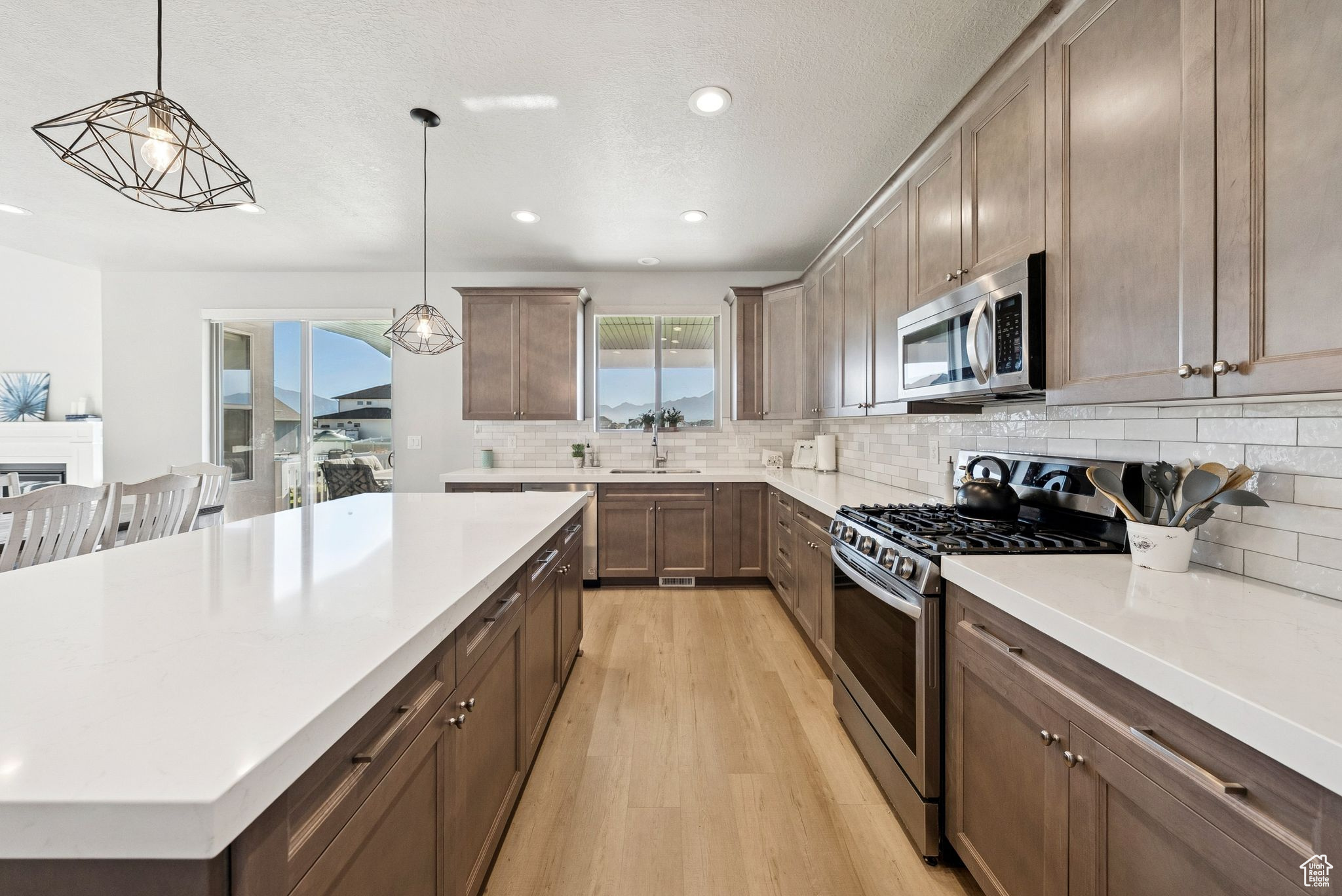 SUNSET EQUESTRIAN CL - Residential