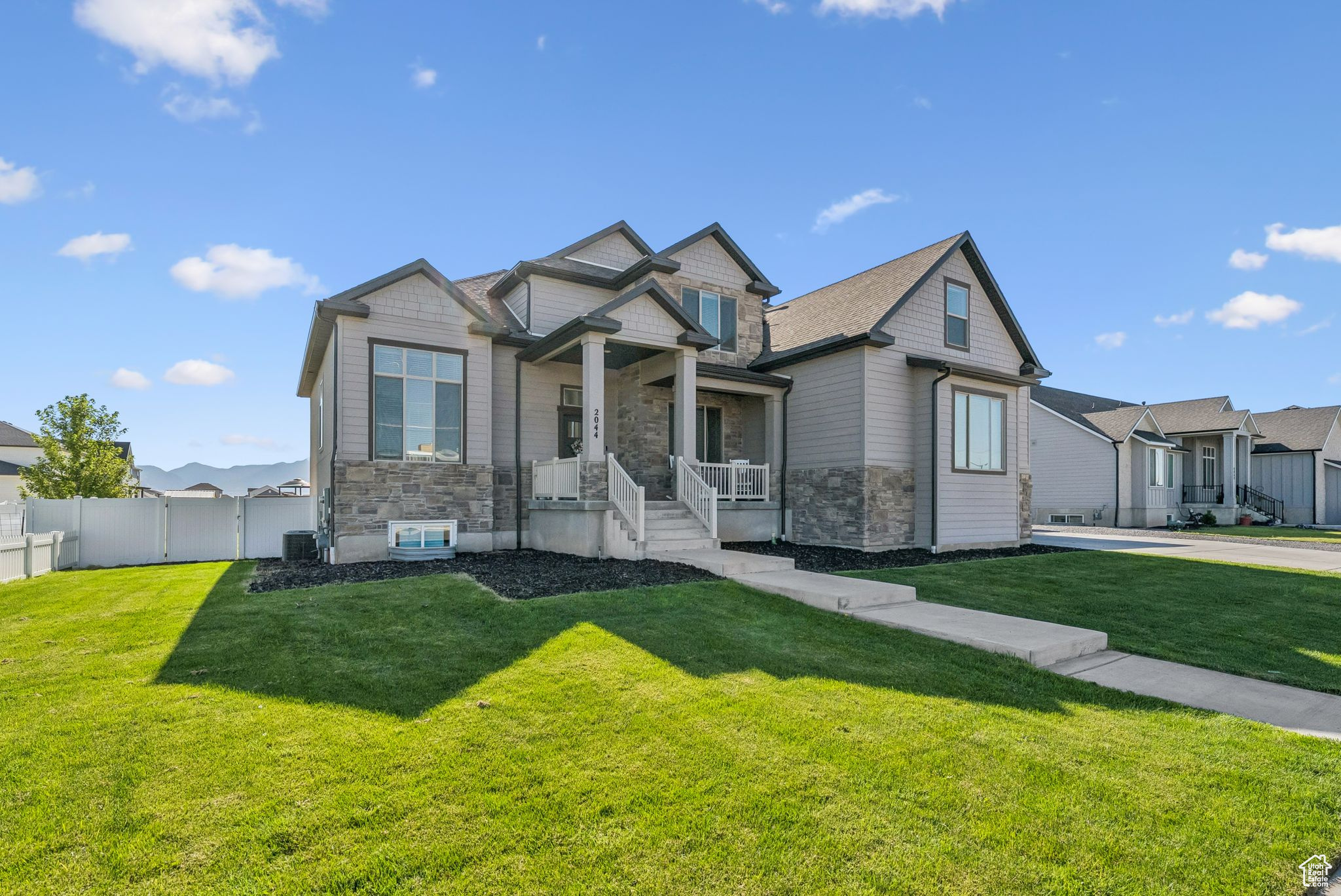 SUNSET EQUESTRIAN CL - Residential