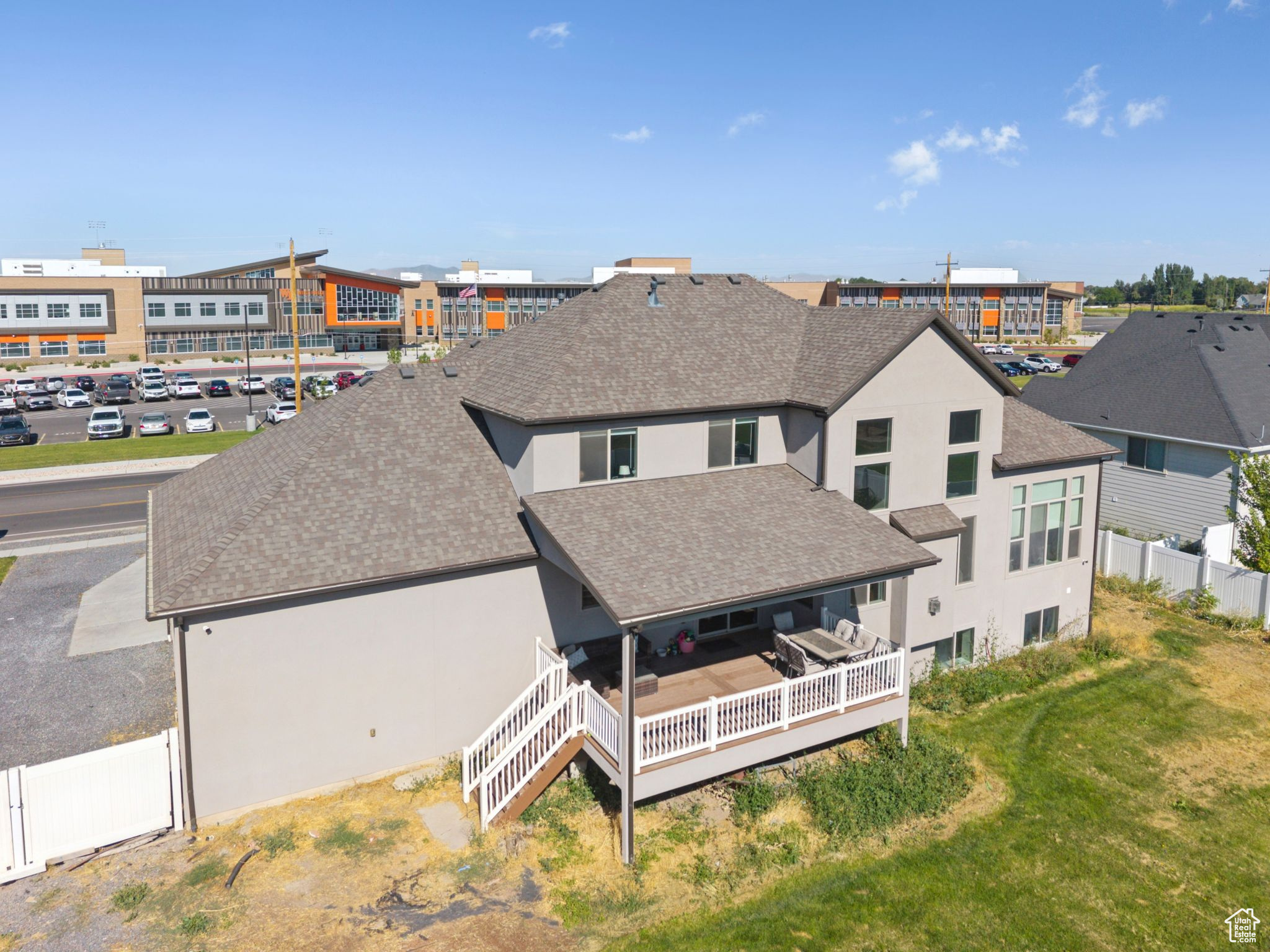 SUNSET EQUESTRIAN CL - Residential