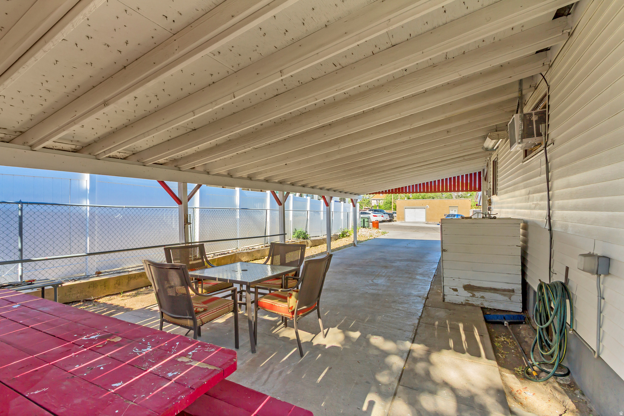 ELTON SUB - Residential