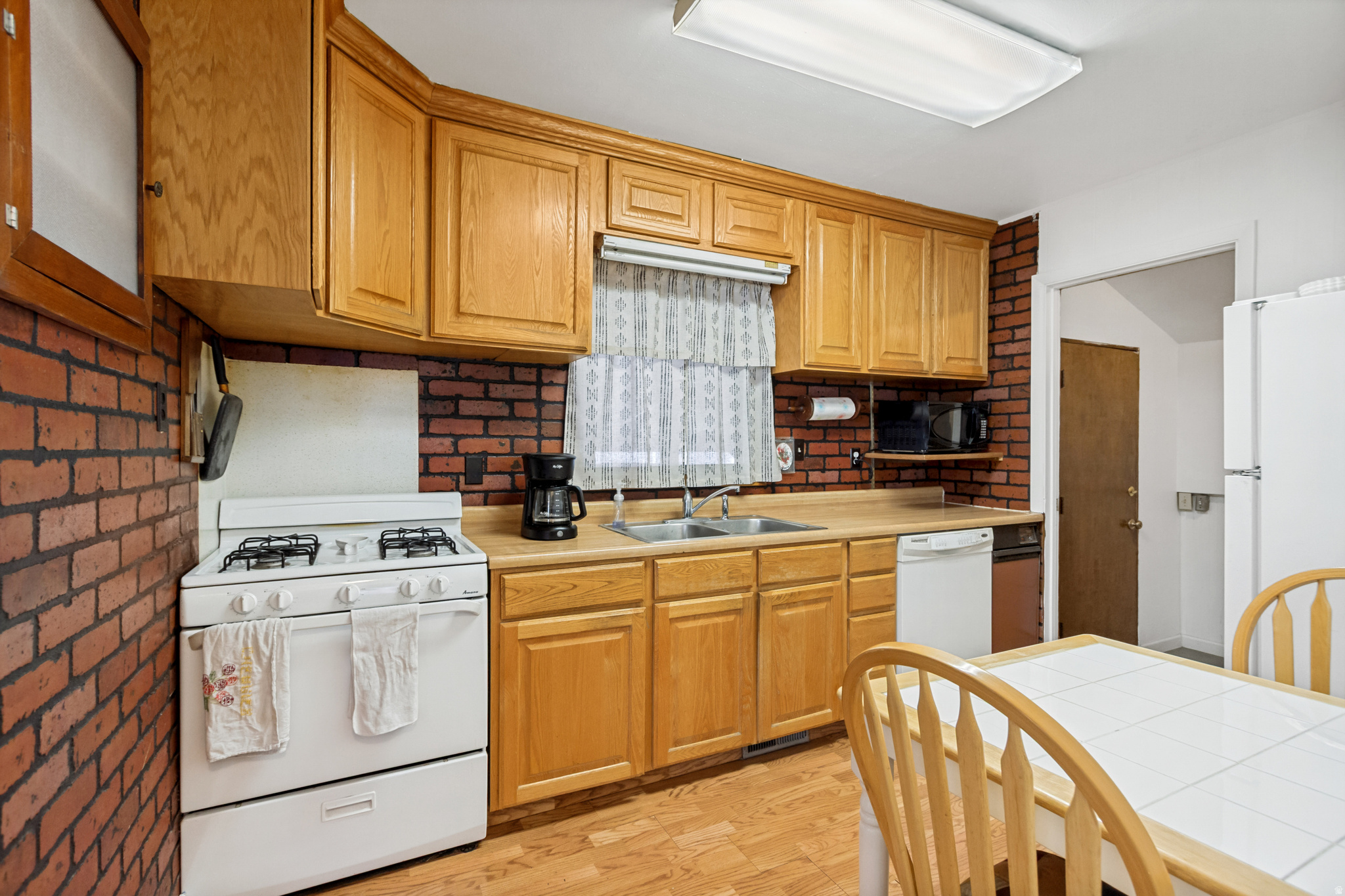 ELTON SUB - Residential