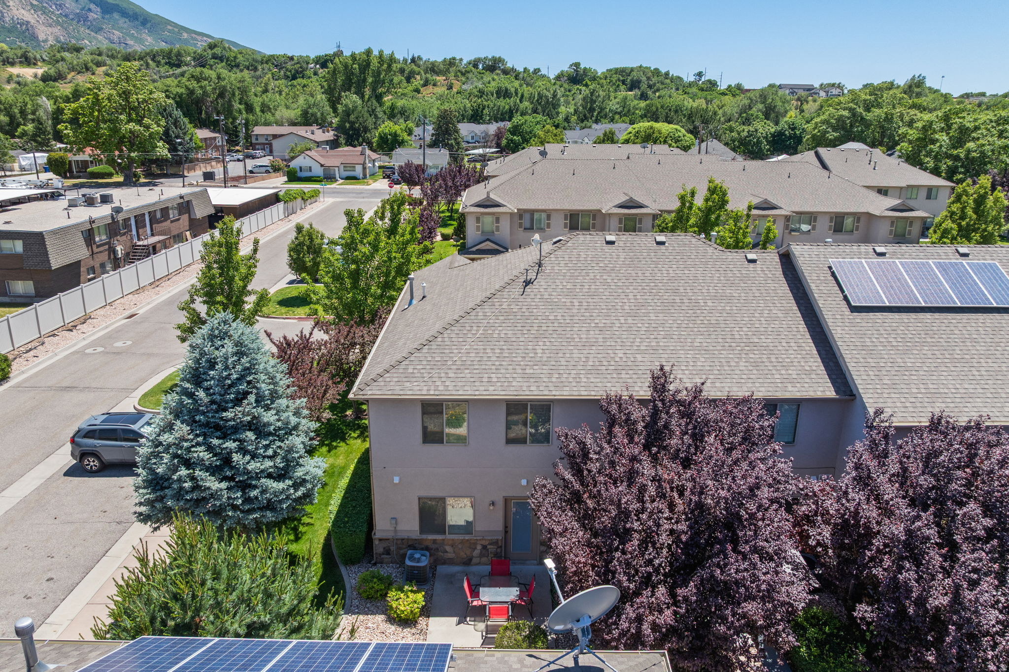 COURTYARDS - Residential