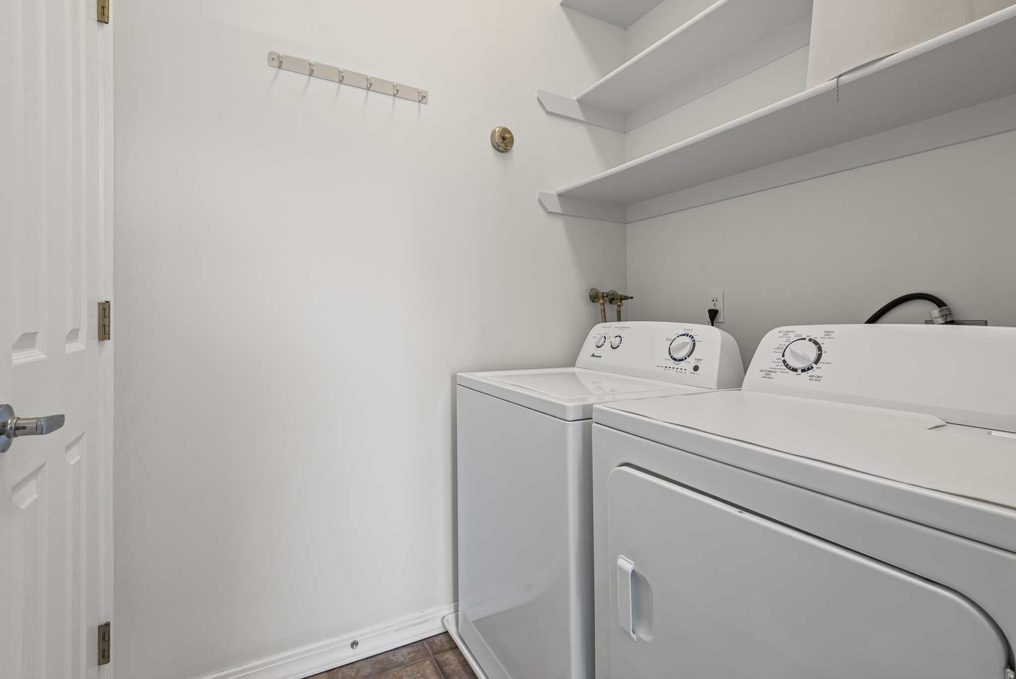 LAKEWOODS CONDO - Residential