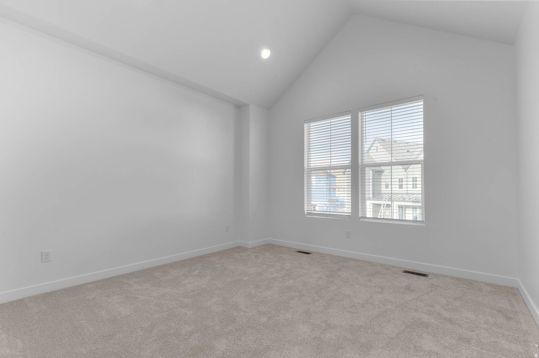TERRAINE TOWNS 165 - Residential