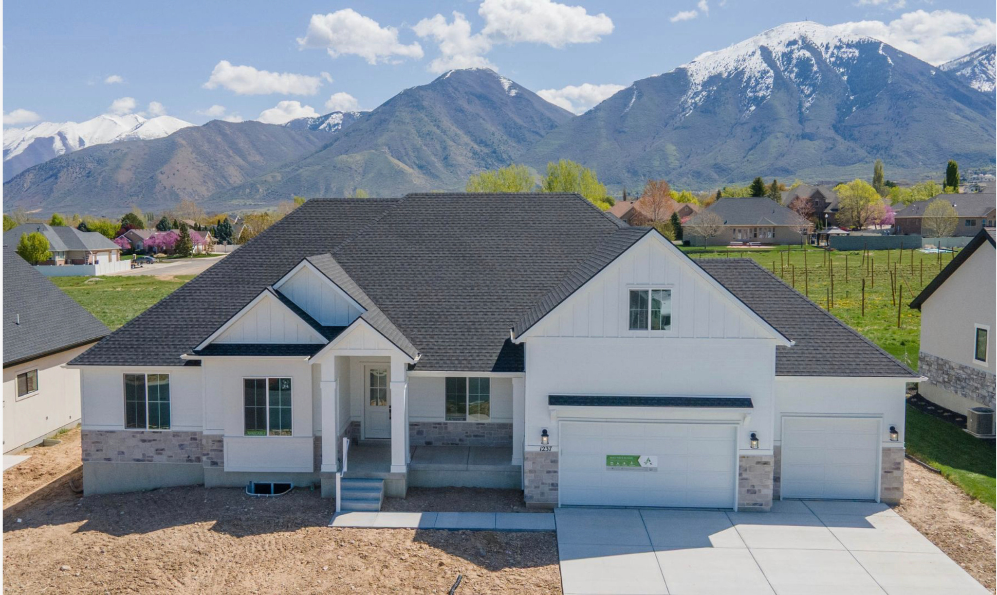 Featured is our Jacqueline Bonus floor plan, including images of a previously built Jacqueling Bonus. Images shown have some upgrades beyond our standard features. This lot is to be built and the floor plan can be changed. Reach out to the listing agent today for more details.