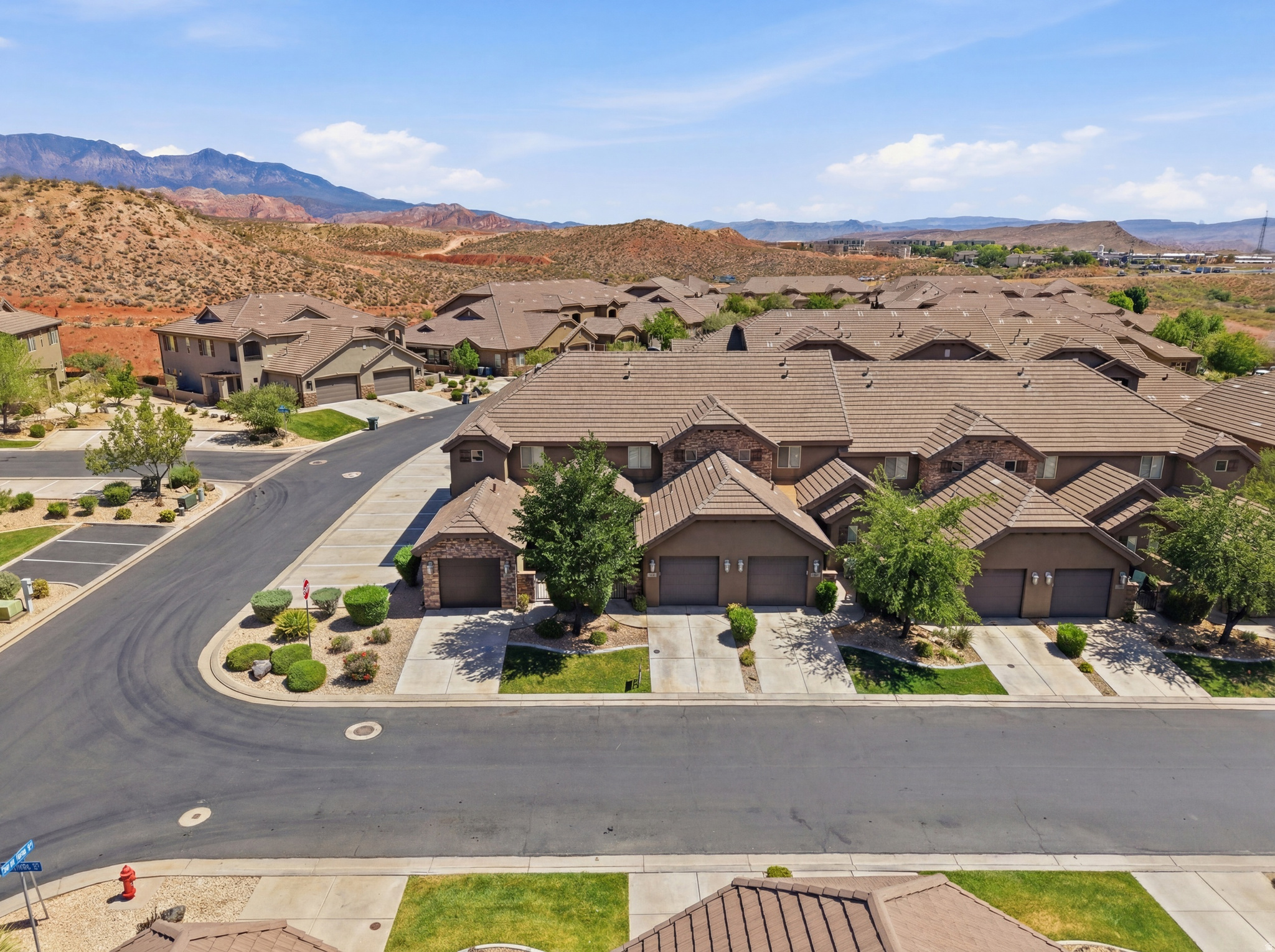 CORAL RIDGE TOWNHOMES PH 3-A - Residential