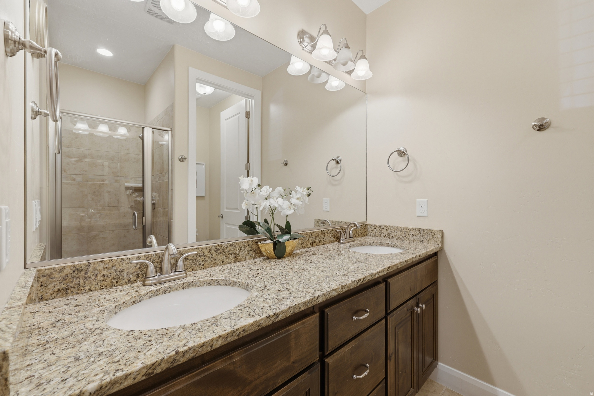 CORAL RIDGE TOWNHOMES PH 3-A - Residential