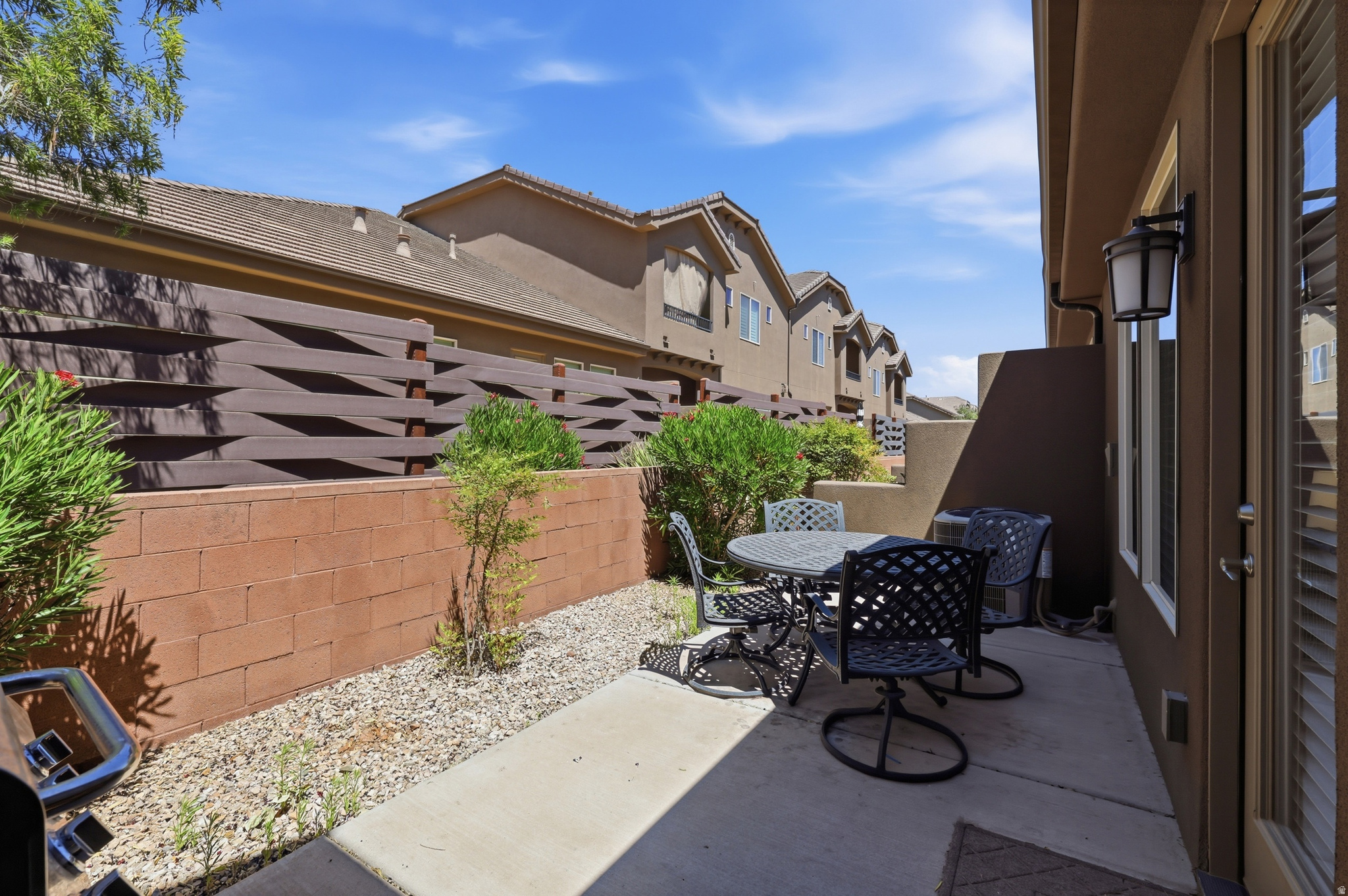 CORAL RIDGE TOWNHOMES PH 3-A - Residential