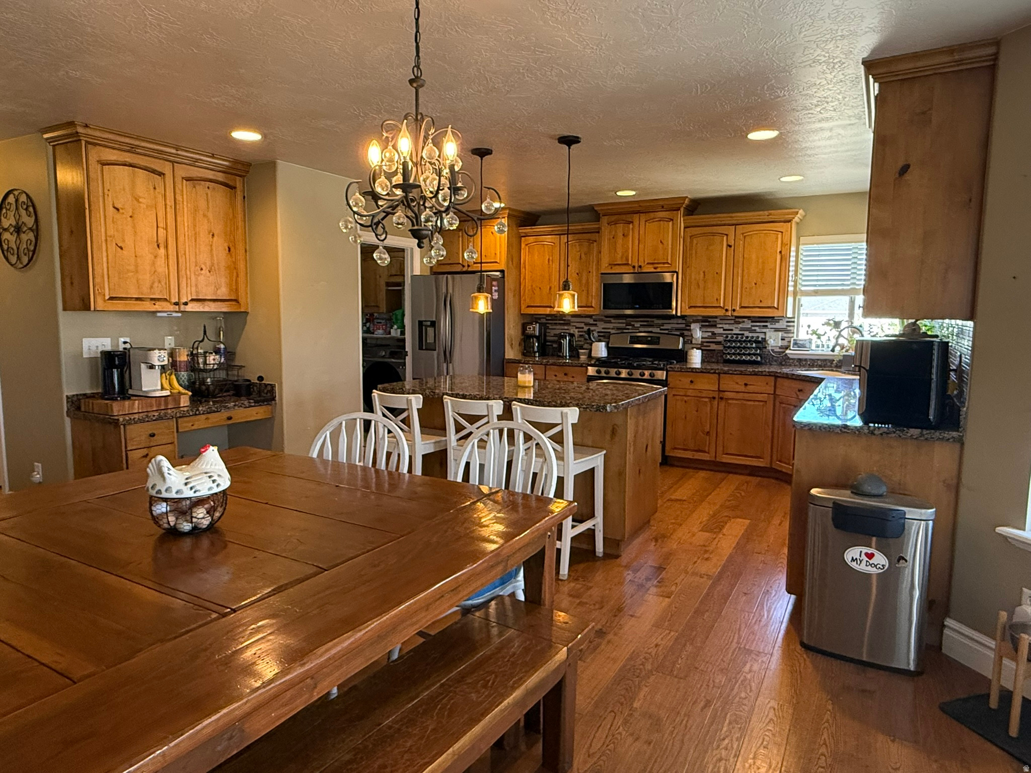 BLAKE MOUNTAIN VIEW - Residential