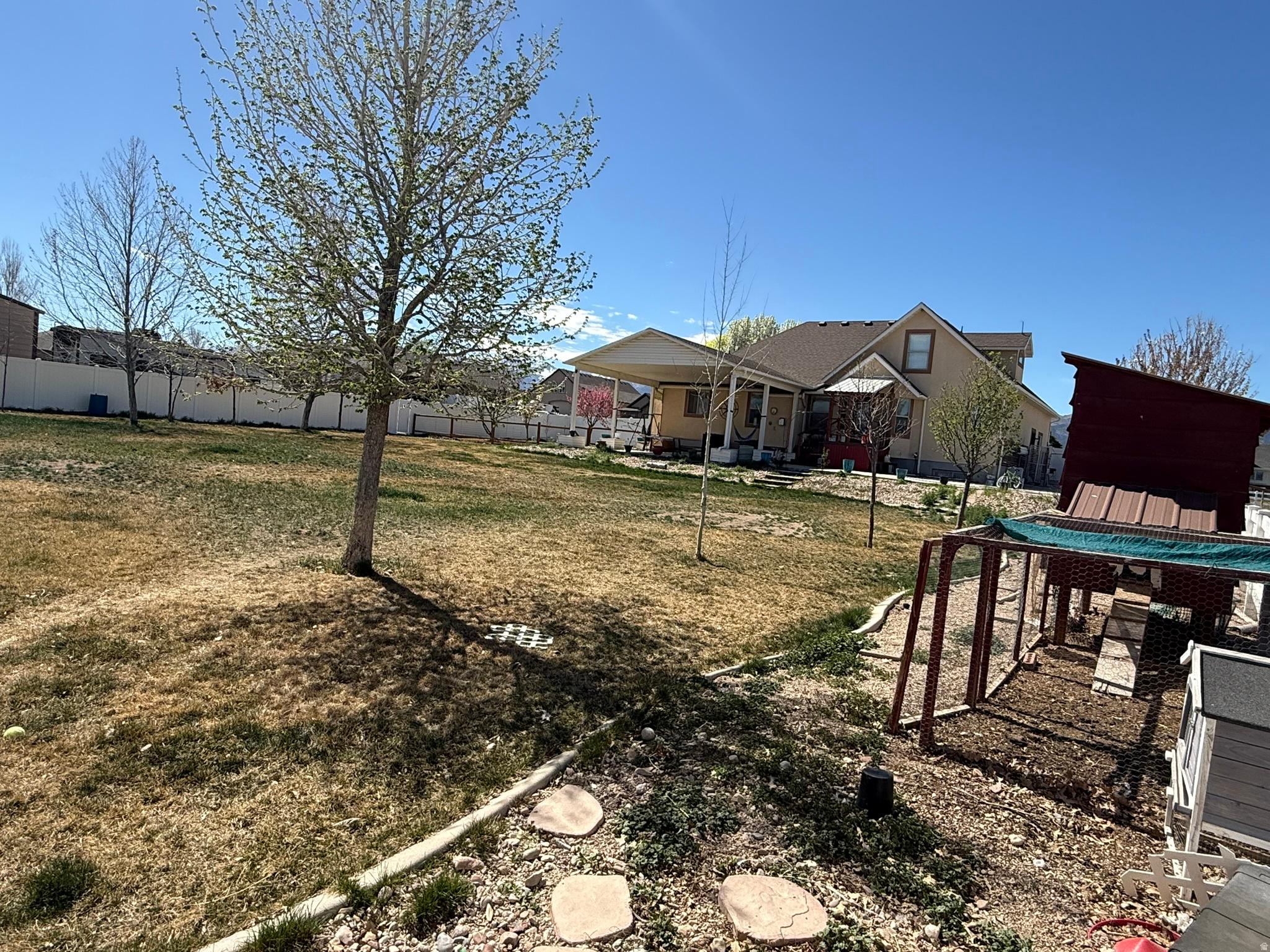 BLAKE MOUNTAIN VIEW - Residential