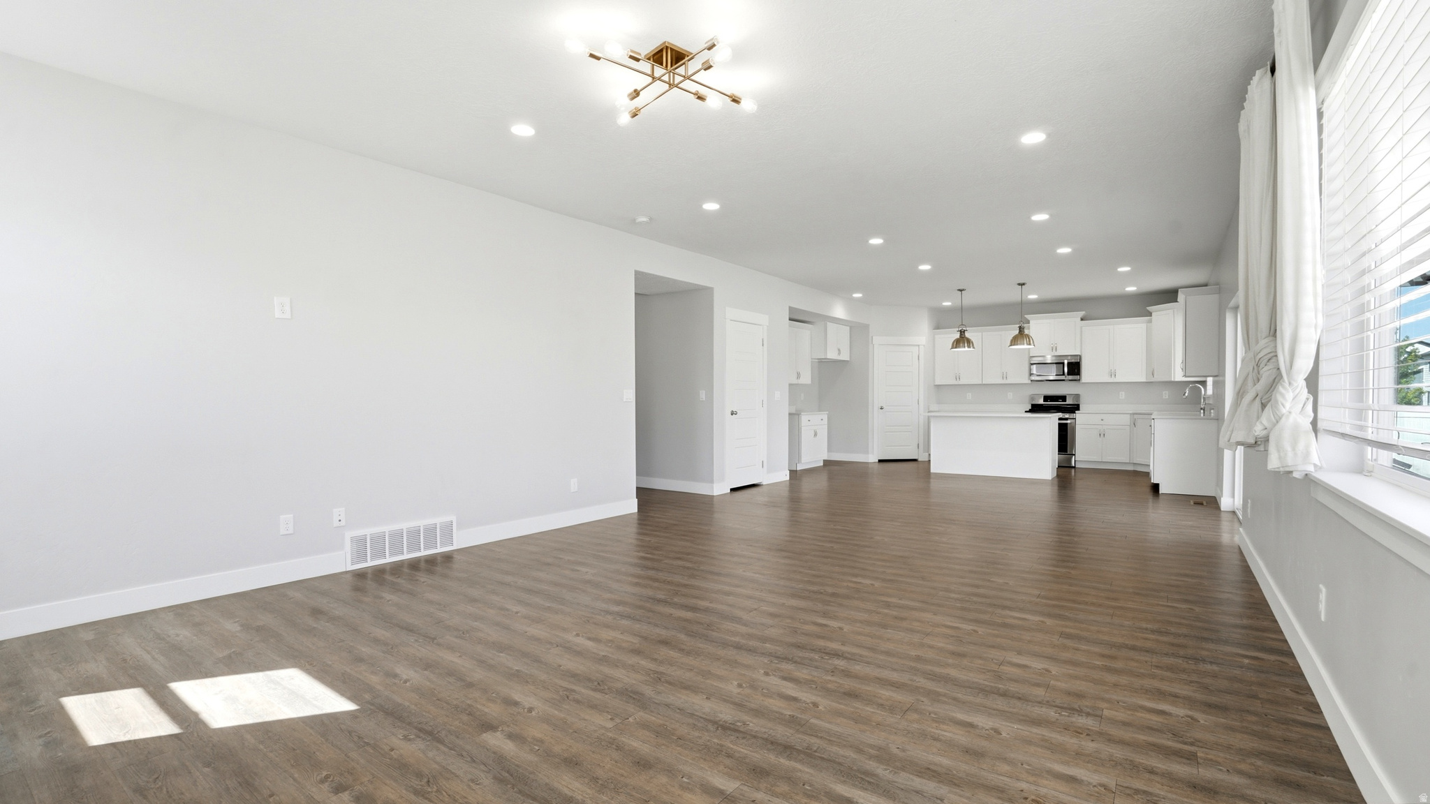 LEGACY FARMS AT SPANISH FORK - Residential