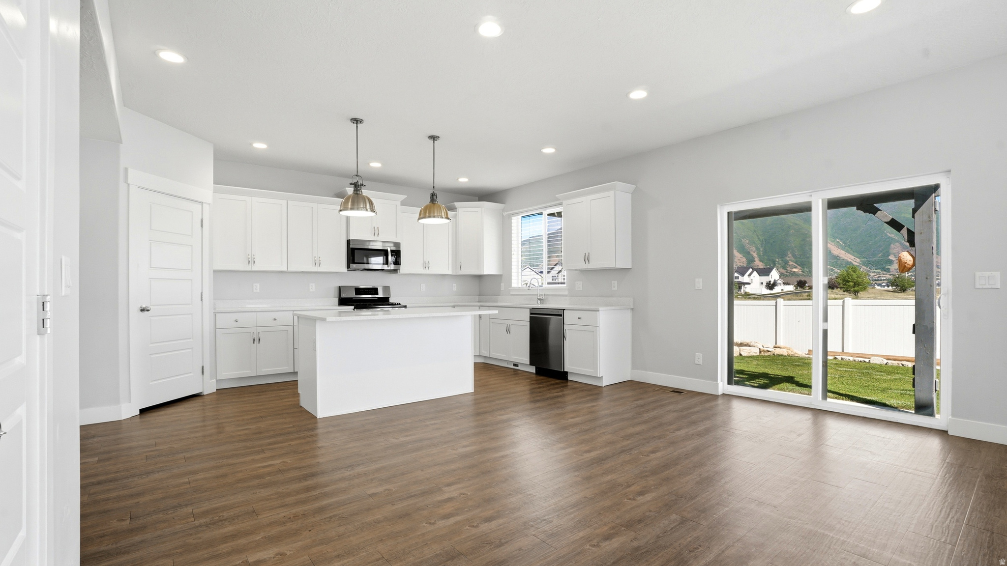 LEGACY FARMS AT SPANISH FORK - Residential