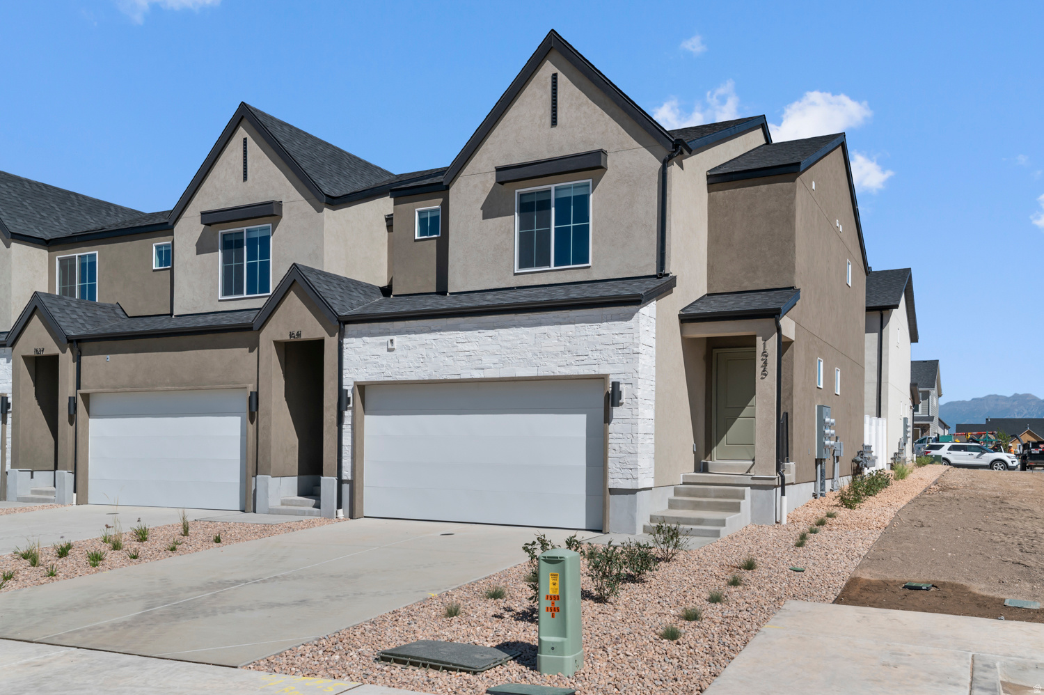 VIRIDIAN - Residential