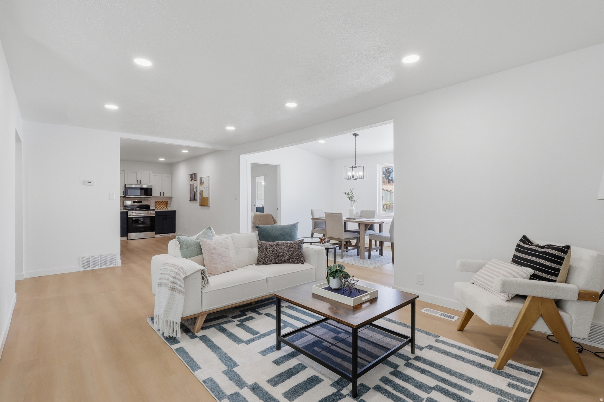 KEARNS TOWNSITE - Residential