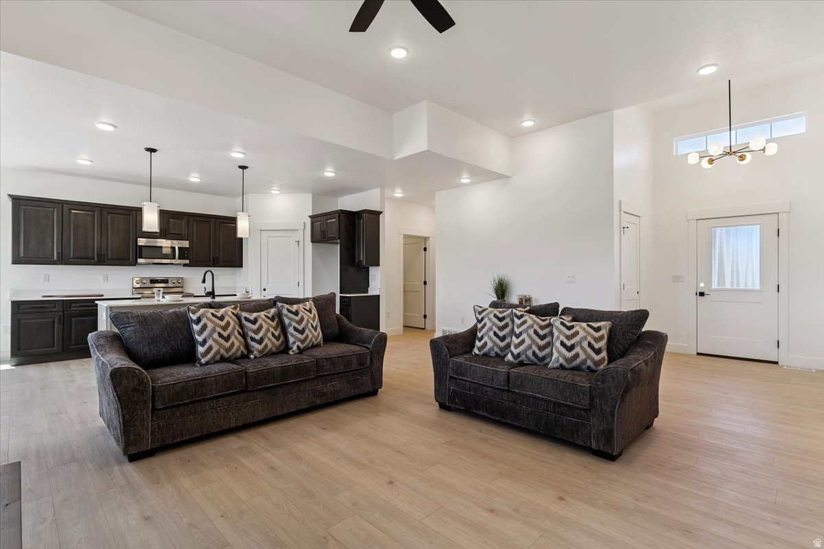 HYLAND RANCH - Residential