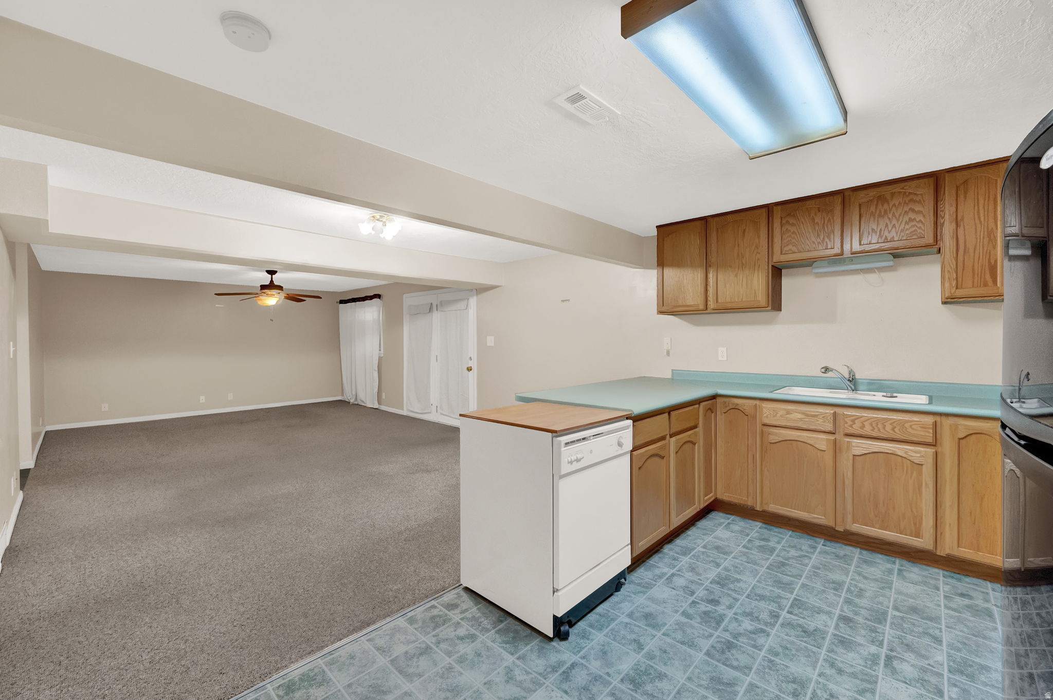 PEBBLEWOOD #1 - Residential Lease