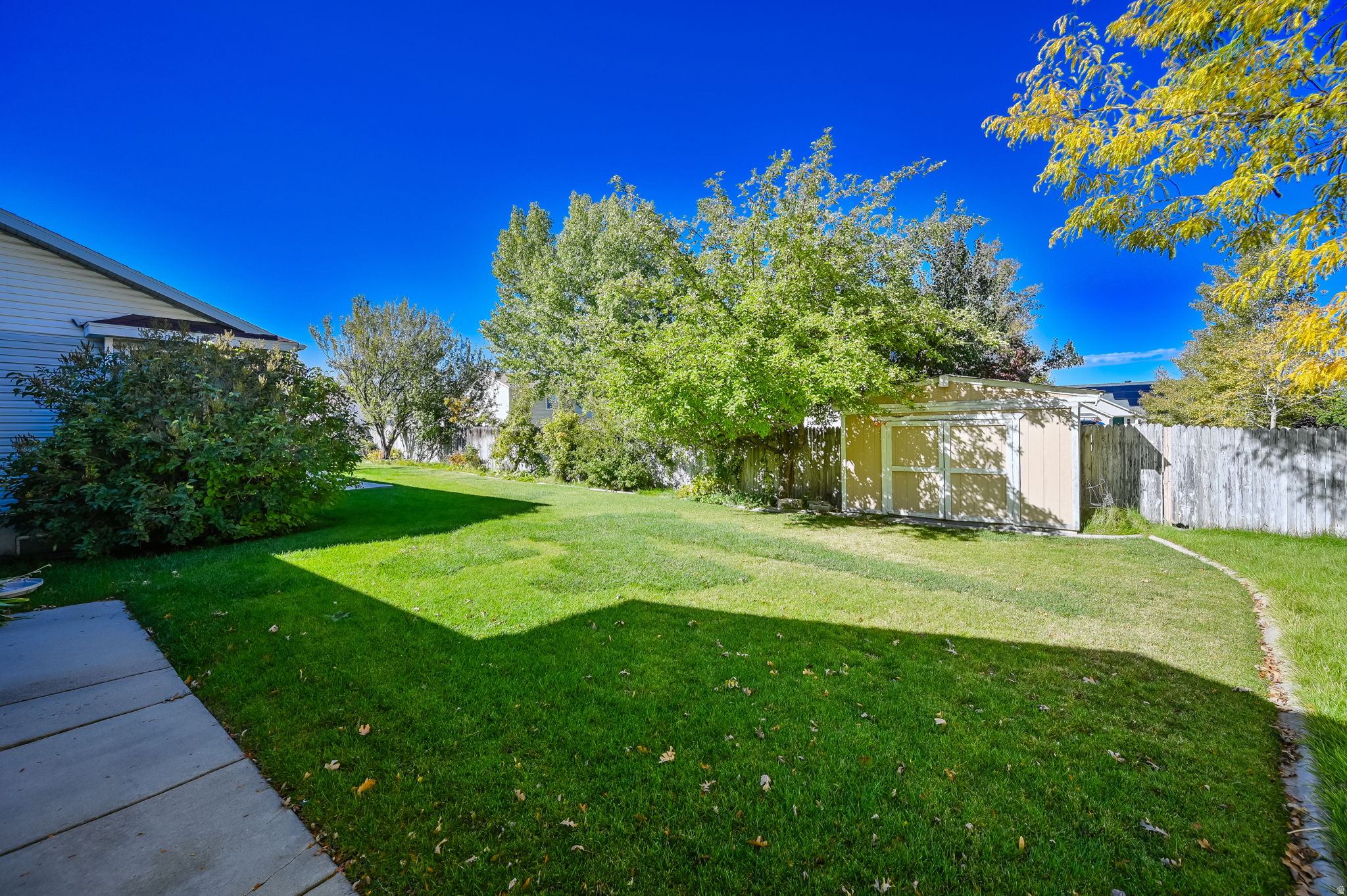 PEBBLEWOOD #1 - Residential Lease