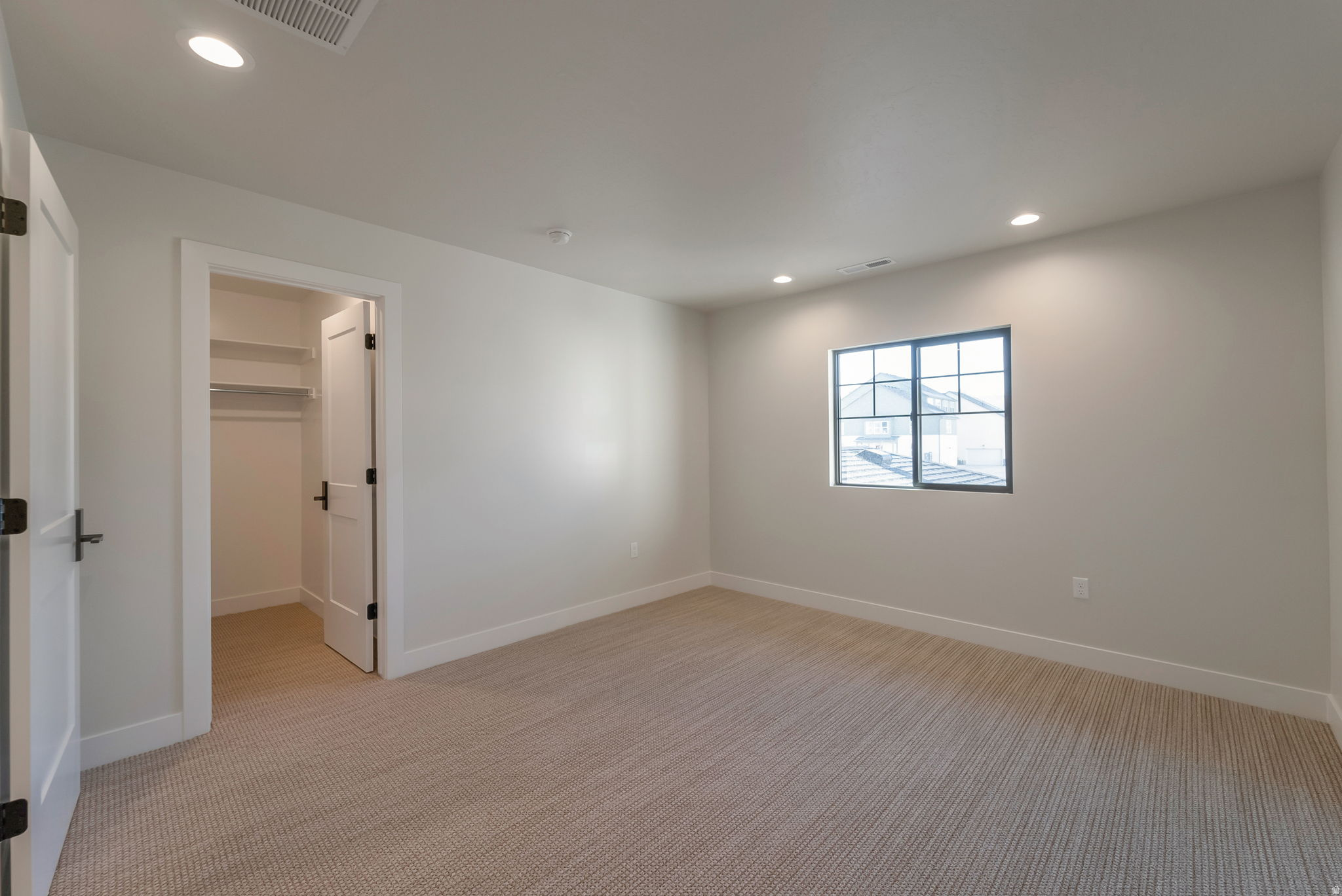 BEACON POINTE - Residential