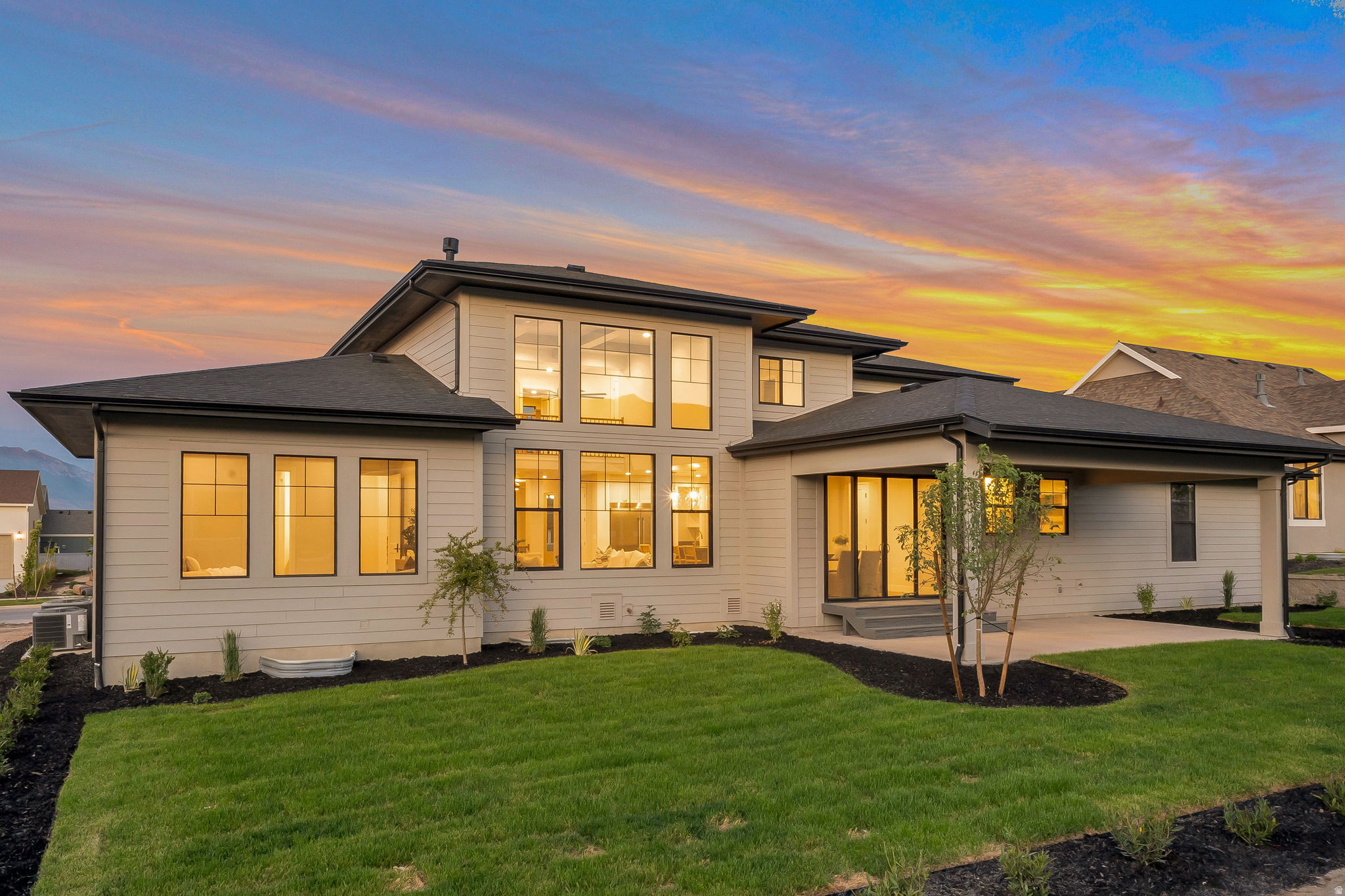 BEACON POINTE - Residential