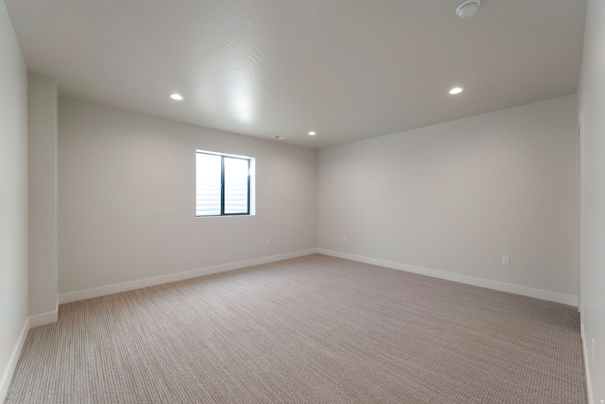BEACON POINTE - Residential