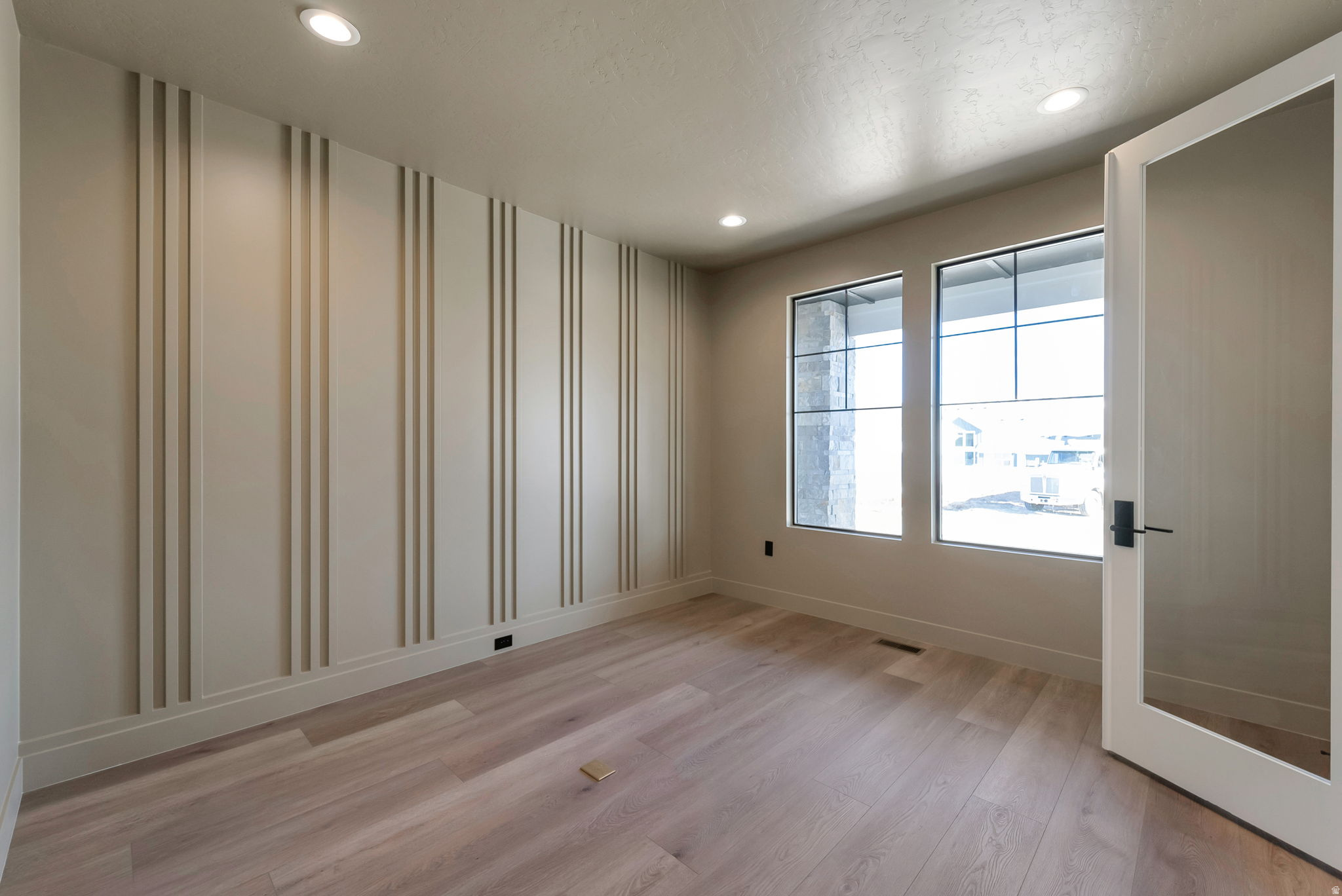 BEACON POINTE - Residential