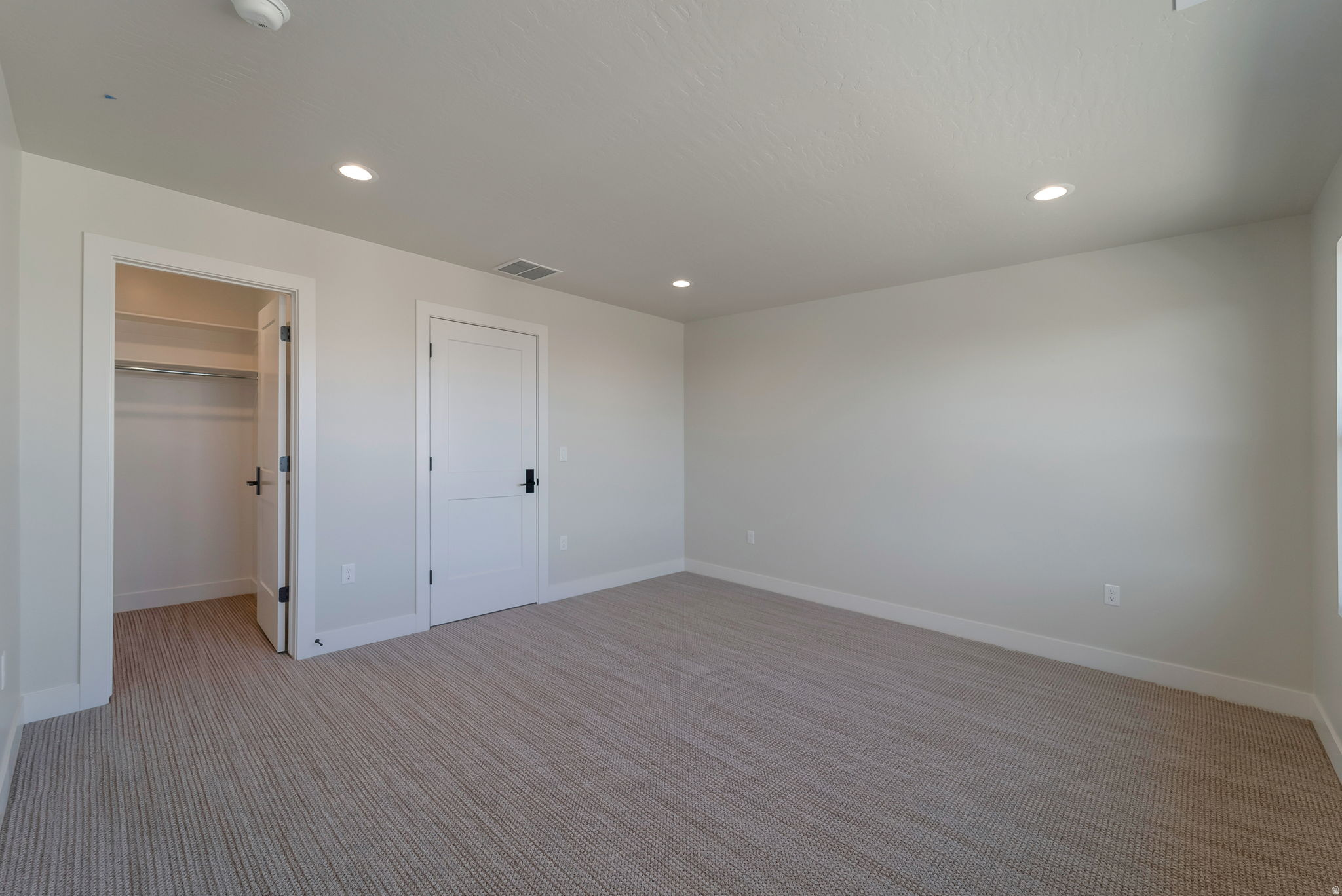 BEACON POINTE - Residential