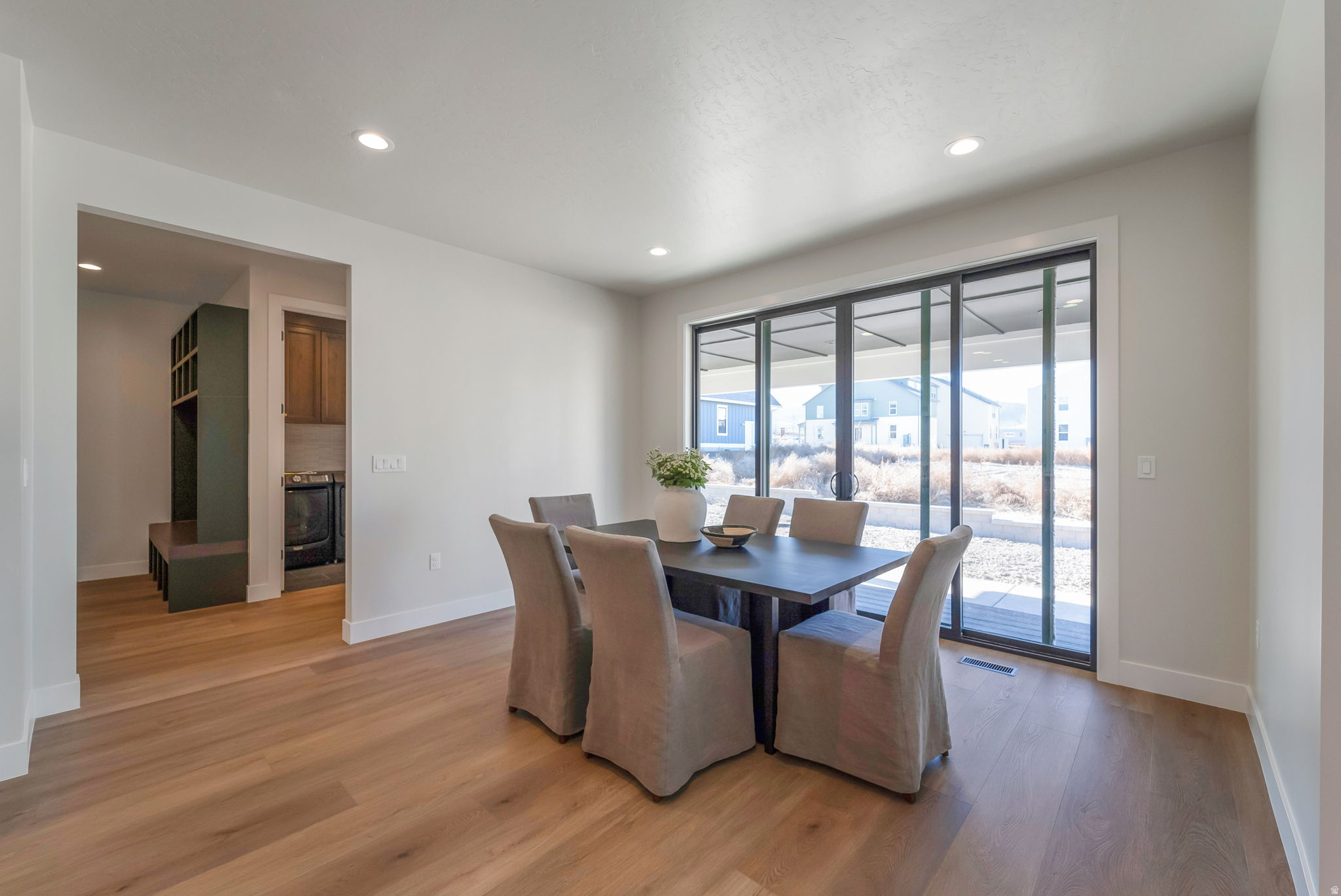 BEACON POINTE - Residential