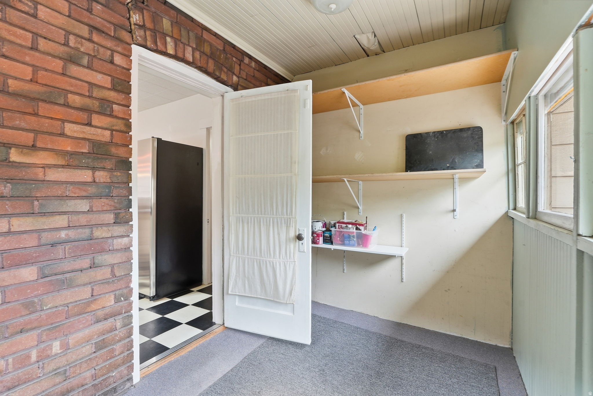 HILLVIEW - Residential
