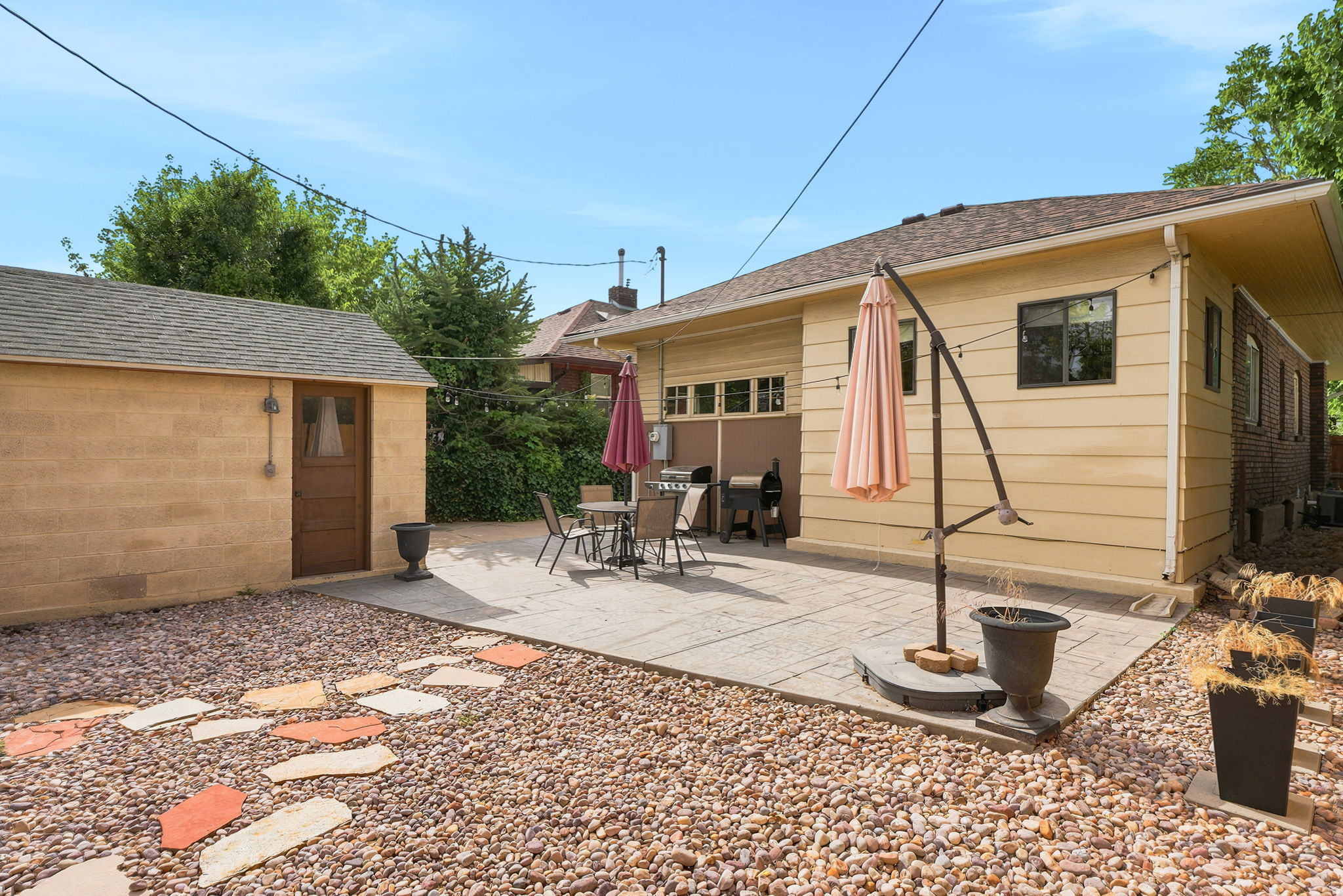 HILLVIEW - Residential