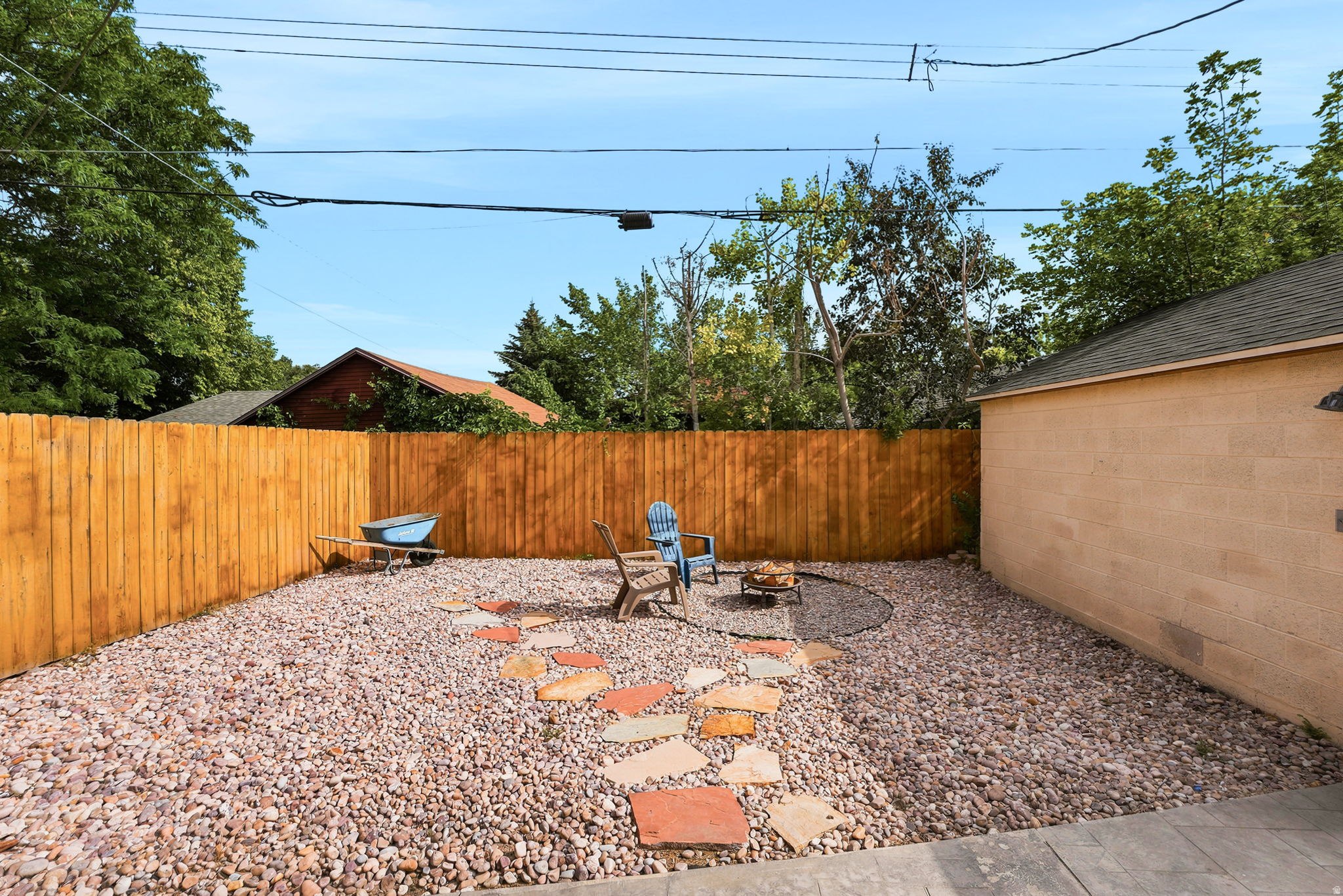HILLVIEW - Residential