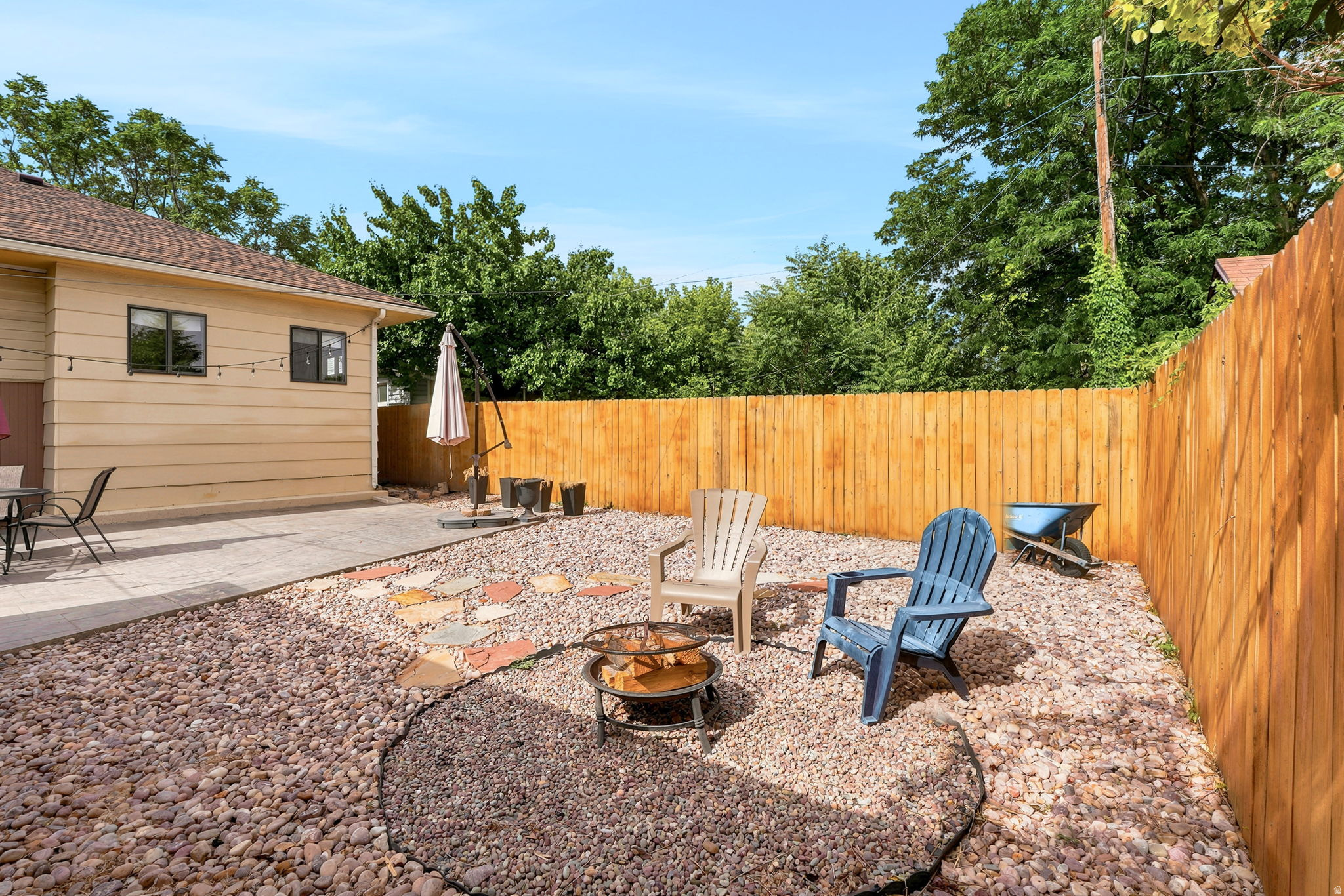 HILLVIEW - Residential