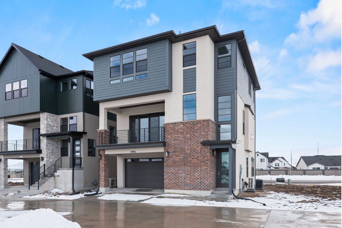 HOLBROOK E VILLAS 54 - Residential