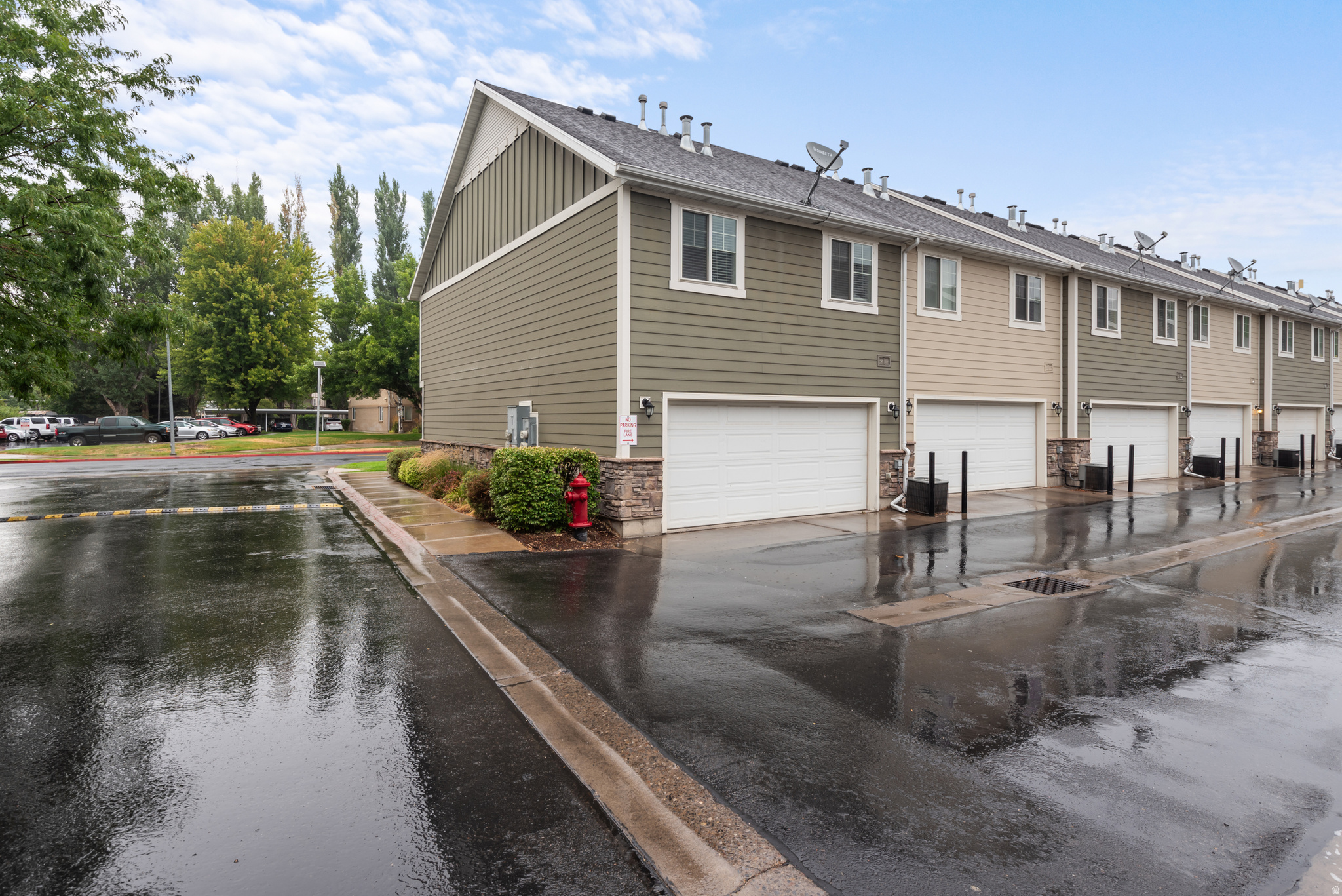 RIVER CROSSING - Residential